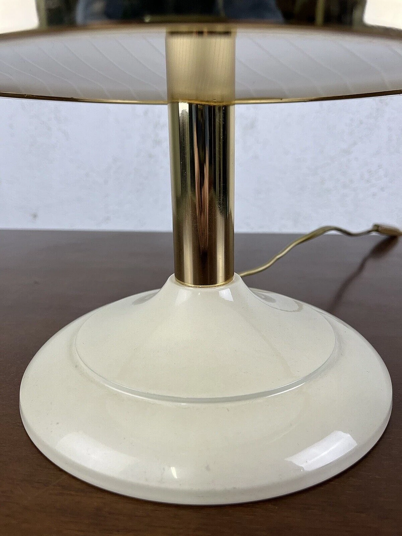 Varnished metal, glass and brass table lamp, 1970s 11