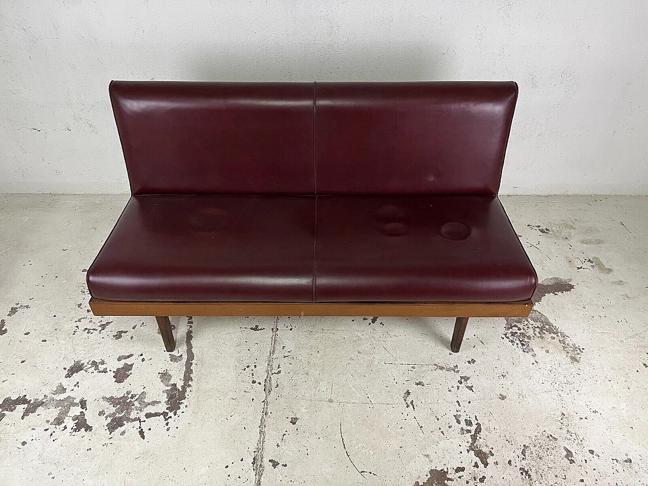 Wood and burgundy leatherette three-seater sofa, 1960s 10