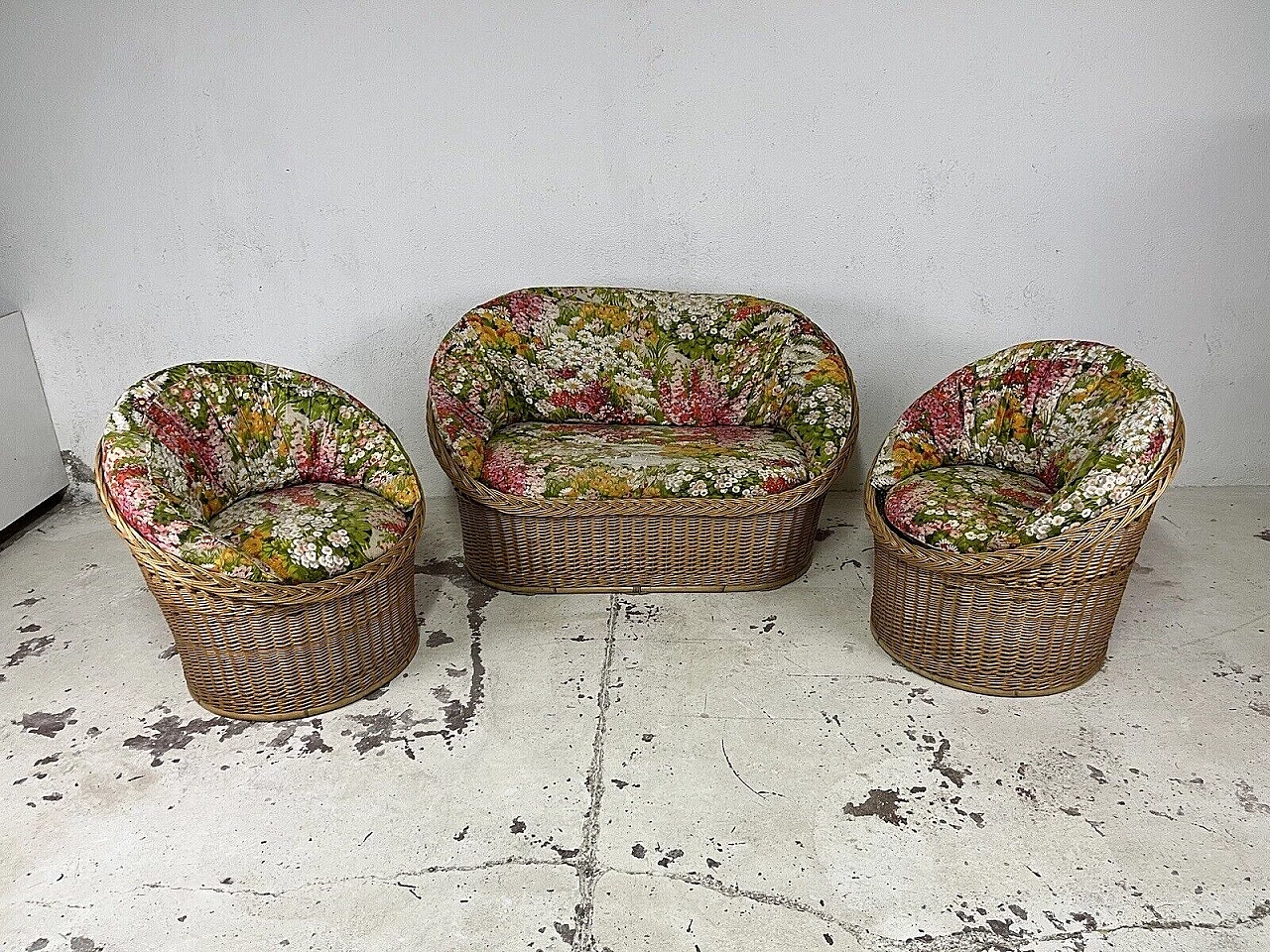 Sofa and pair of armchairs in wicker and floral fabric, 1980s 17