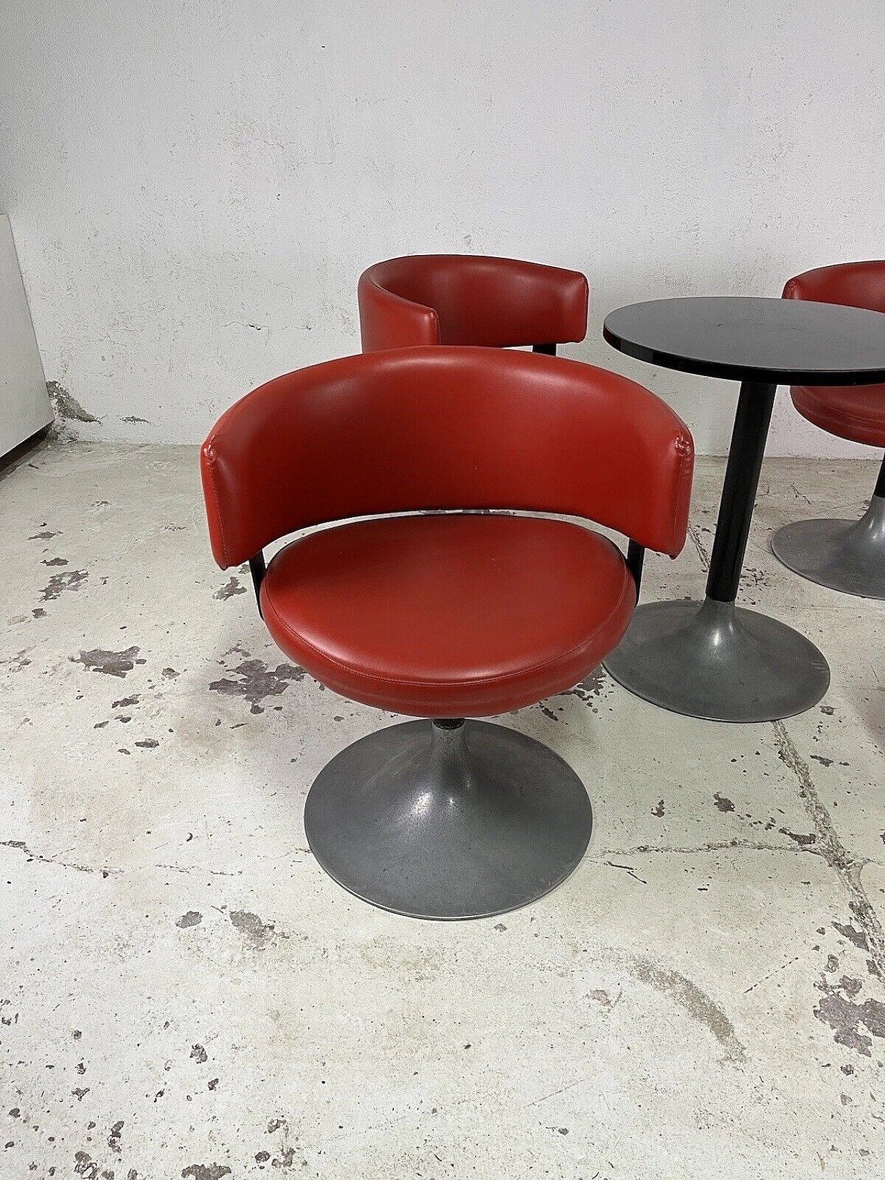 4 Space Age armchairs and side table, 1960s 4