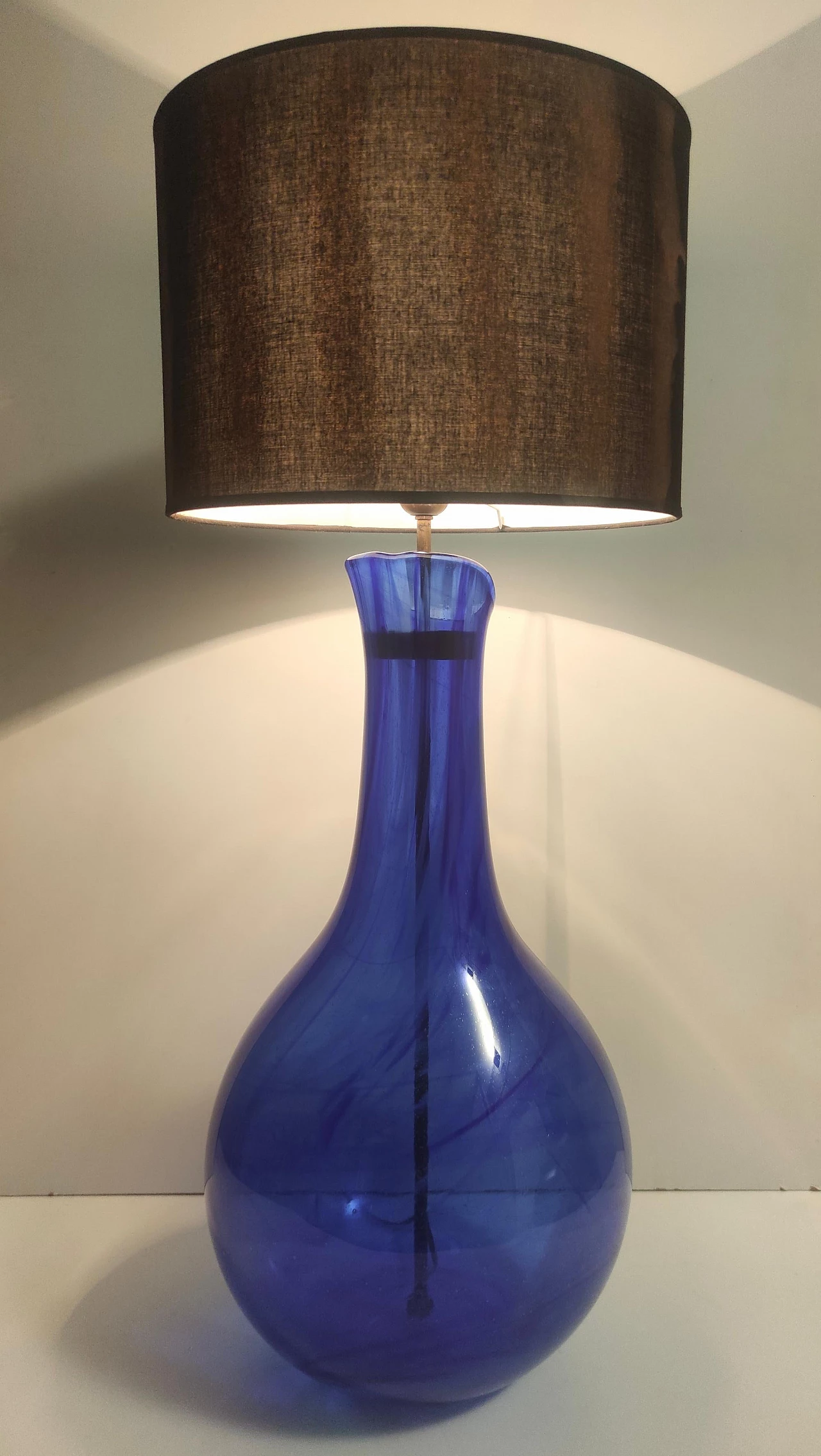 Lampada da tavolo in vetro di Murano blu, anni '70 2
