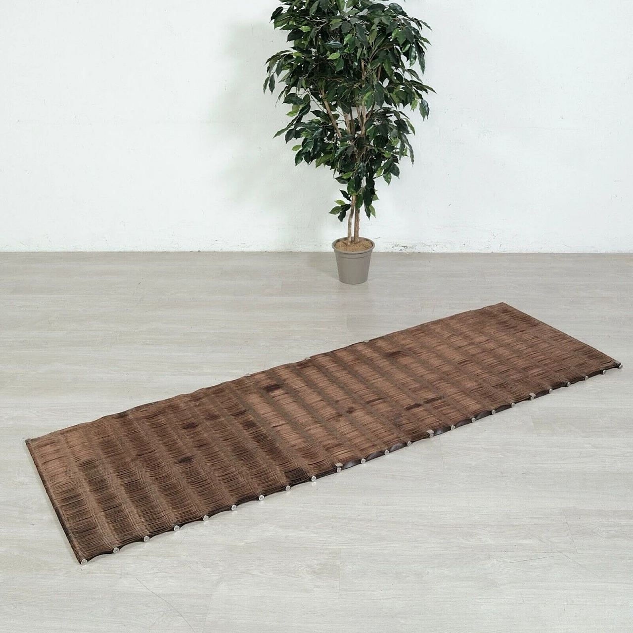 Leather and steel rug by Arte & Cuoio 10