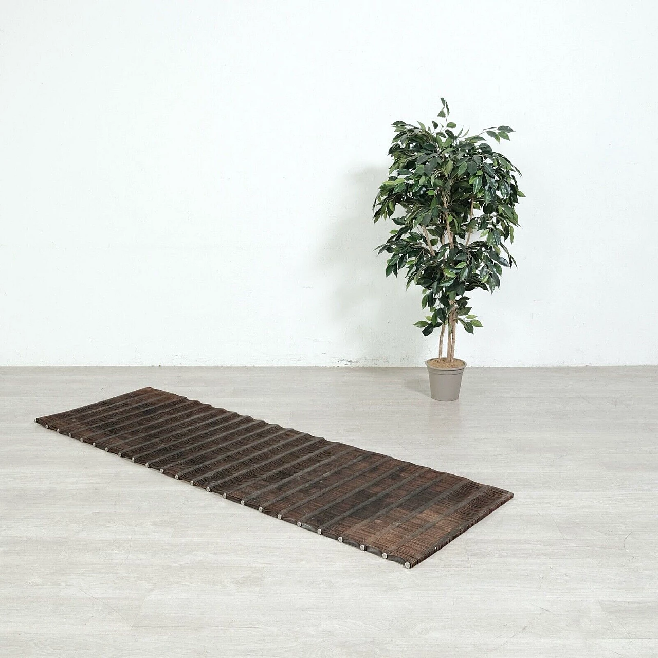 Leather and steel rug by Arte & Cuoio 14