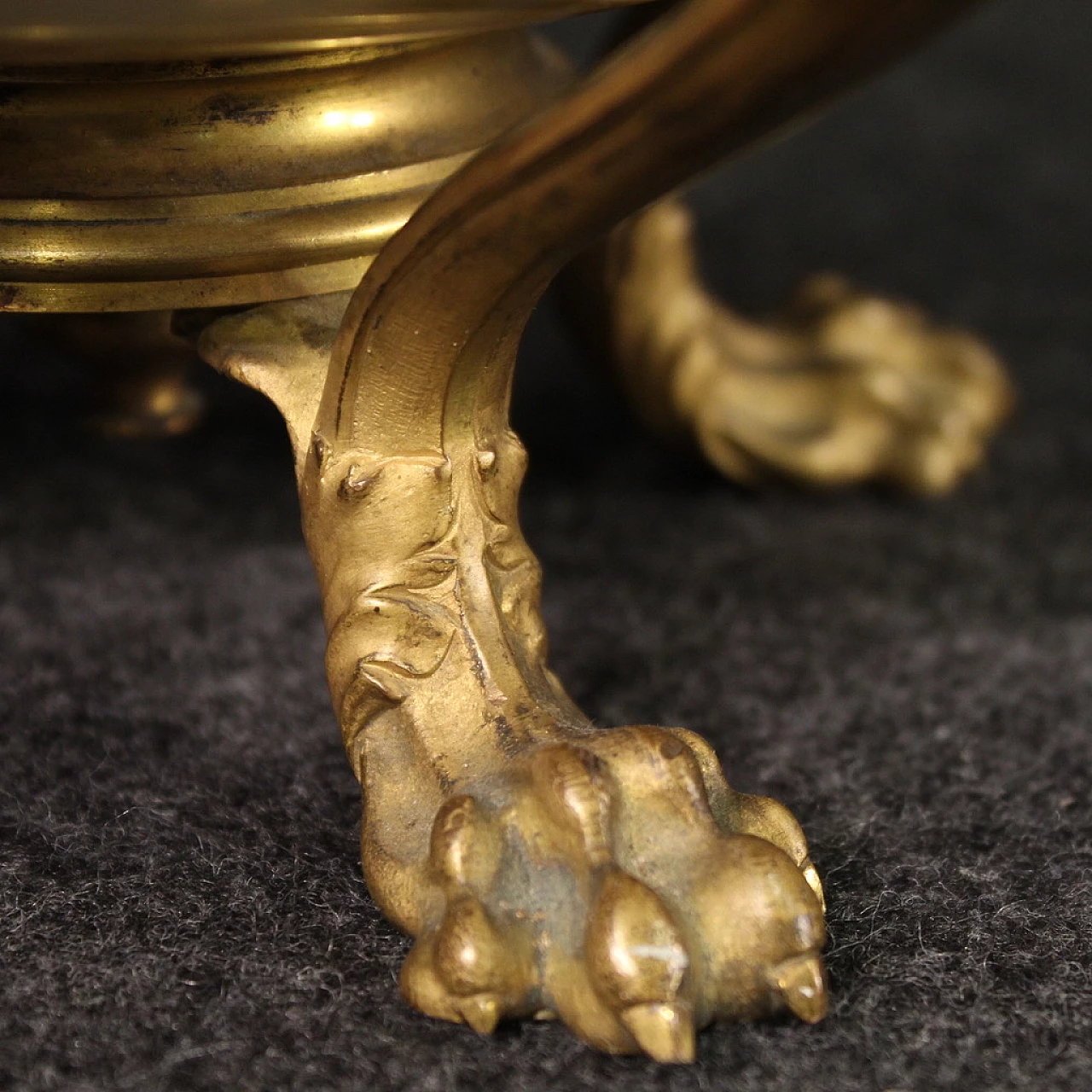 Centerpiece in onyx and gilded and chiseled bronze, 19th century 10