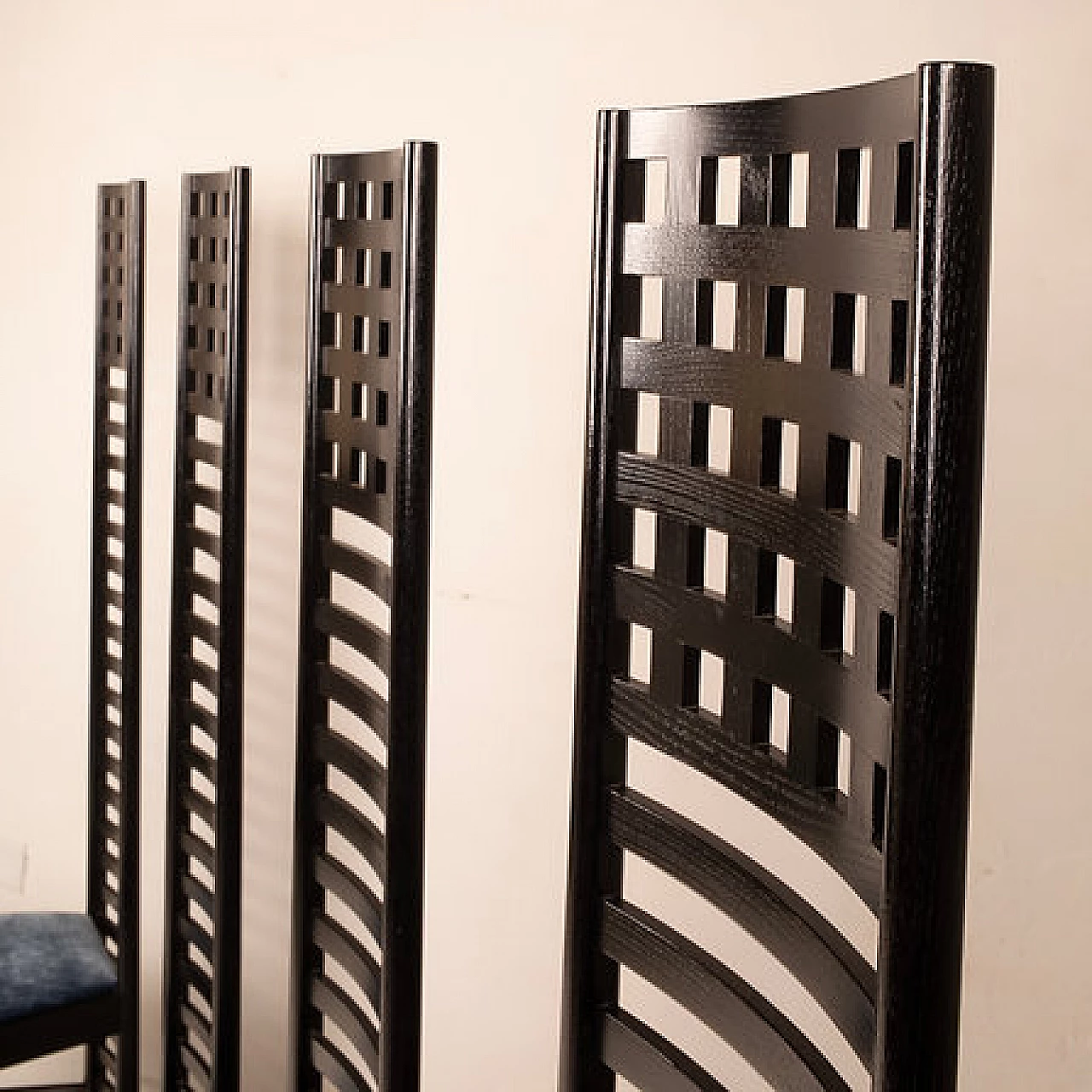 4 Hill House chairs by Charles Rennie Mackintosh for Alivar, 1980s 4