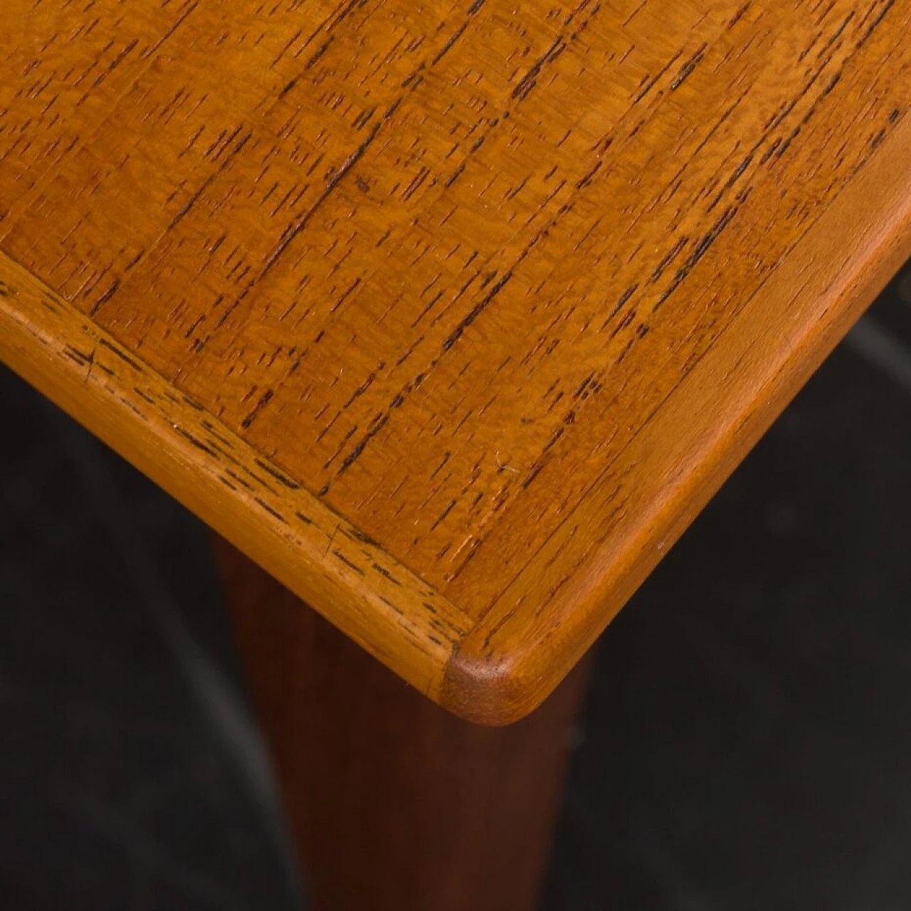 Teak desk with hidden vanity, 1960s 14