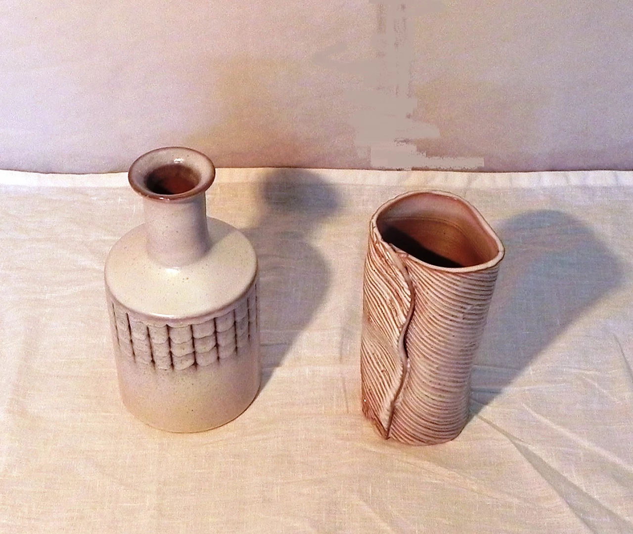 Bottiglia e vaso in ceramica smaltato di Menozzi, anni '70 3