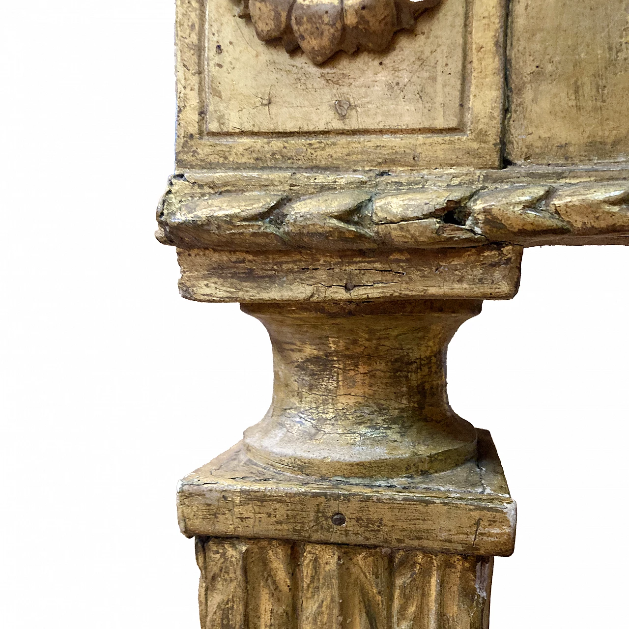 Coppia di consolle in legno intagliato con piano in marmo, '700 8