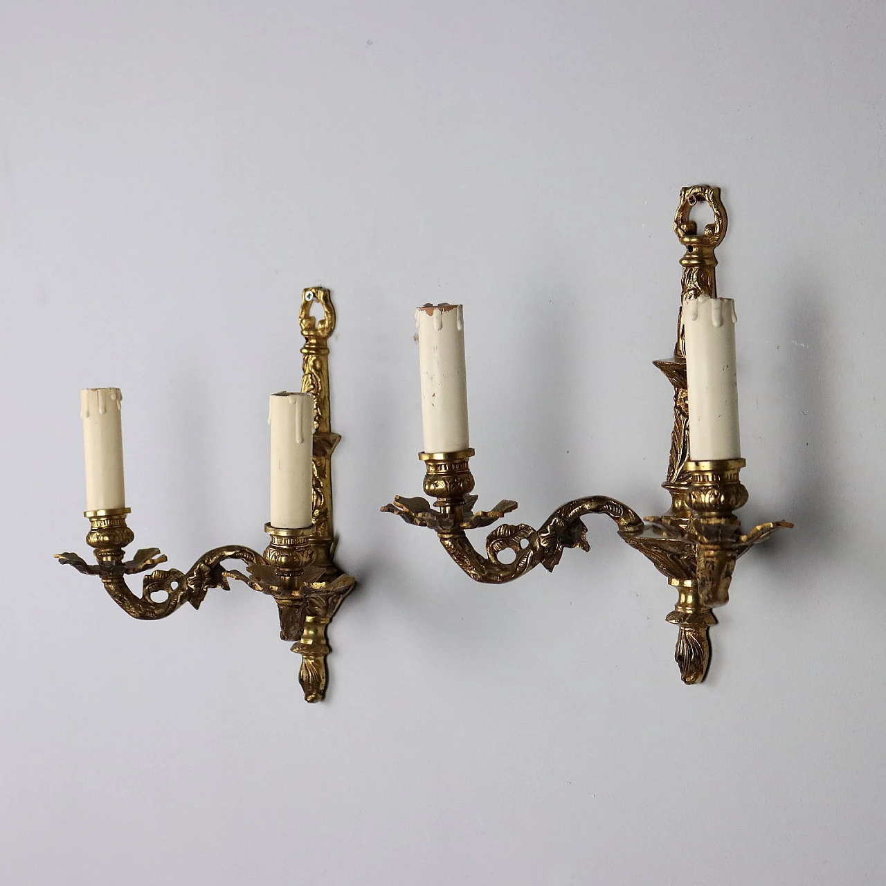 Pair of two-light wall lights in gilded bronze 1