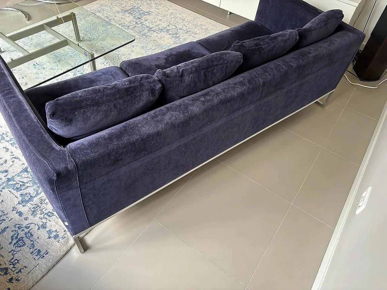Tight velvet sofa and armchair by Antonio Citterio for B&B Italia 11