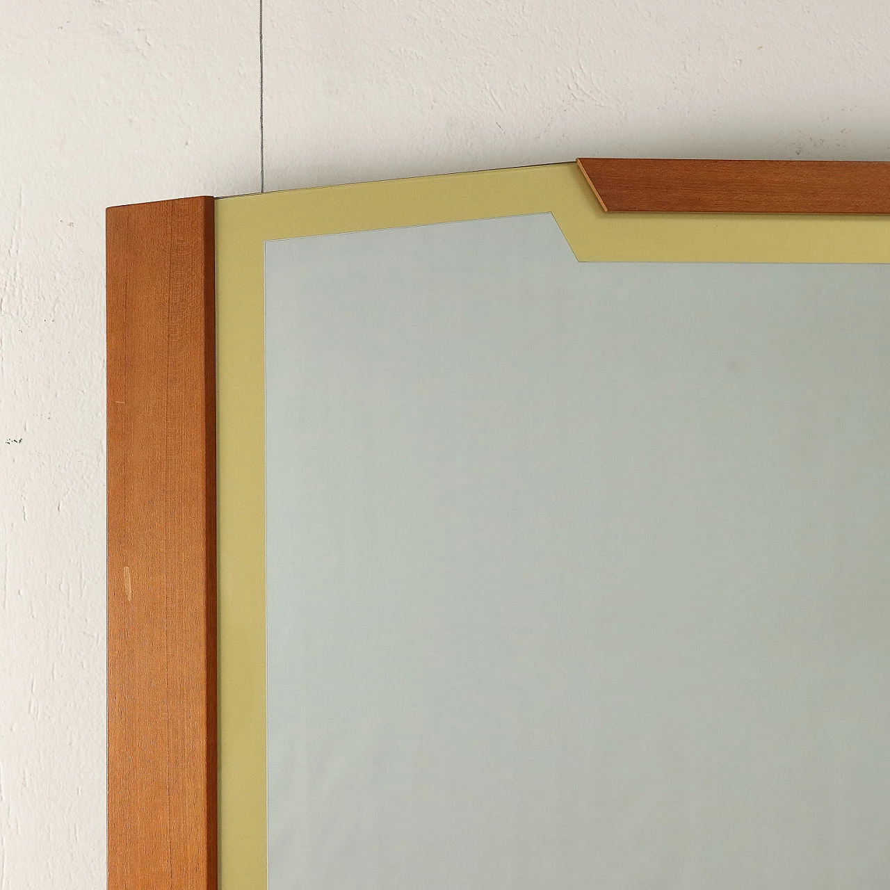 Specchio con cornice in teak e fascia retroverniciata, anni '60 3