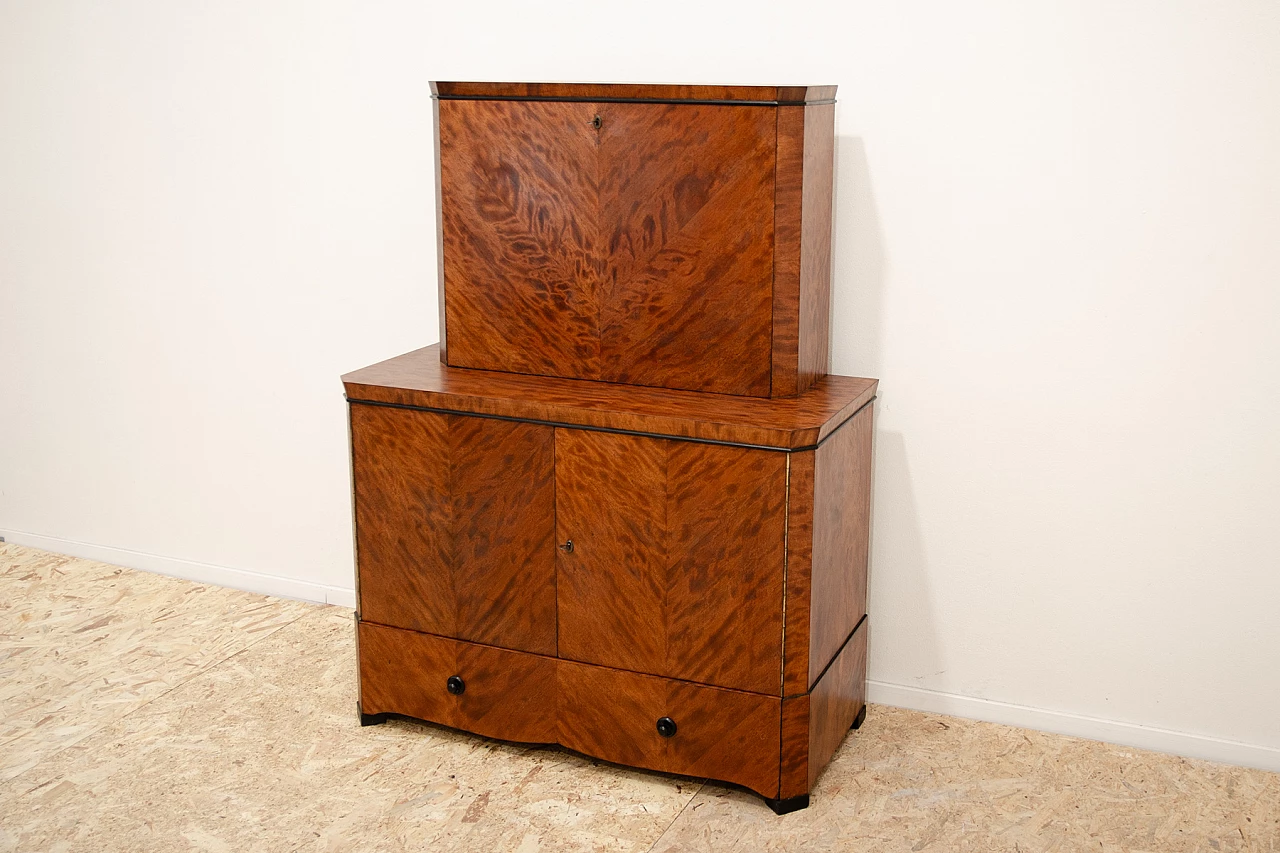 Czechoslovakian Art Deco walnut veneered sideboard, 1930s 6