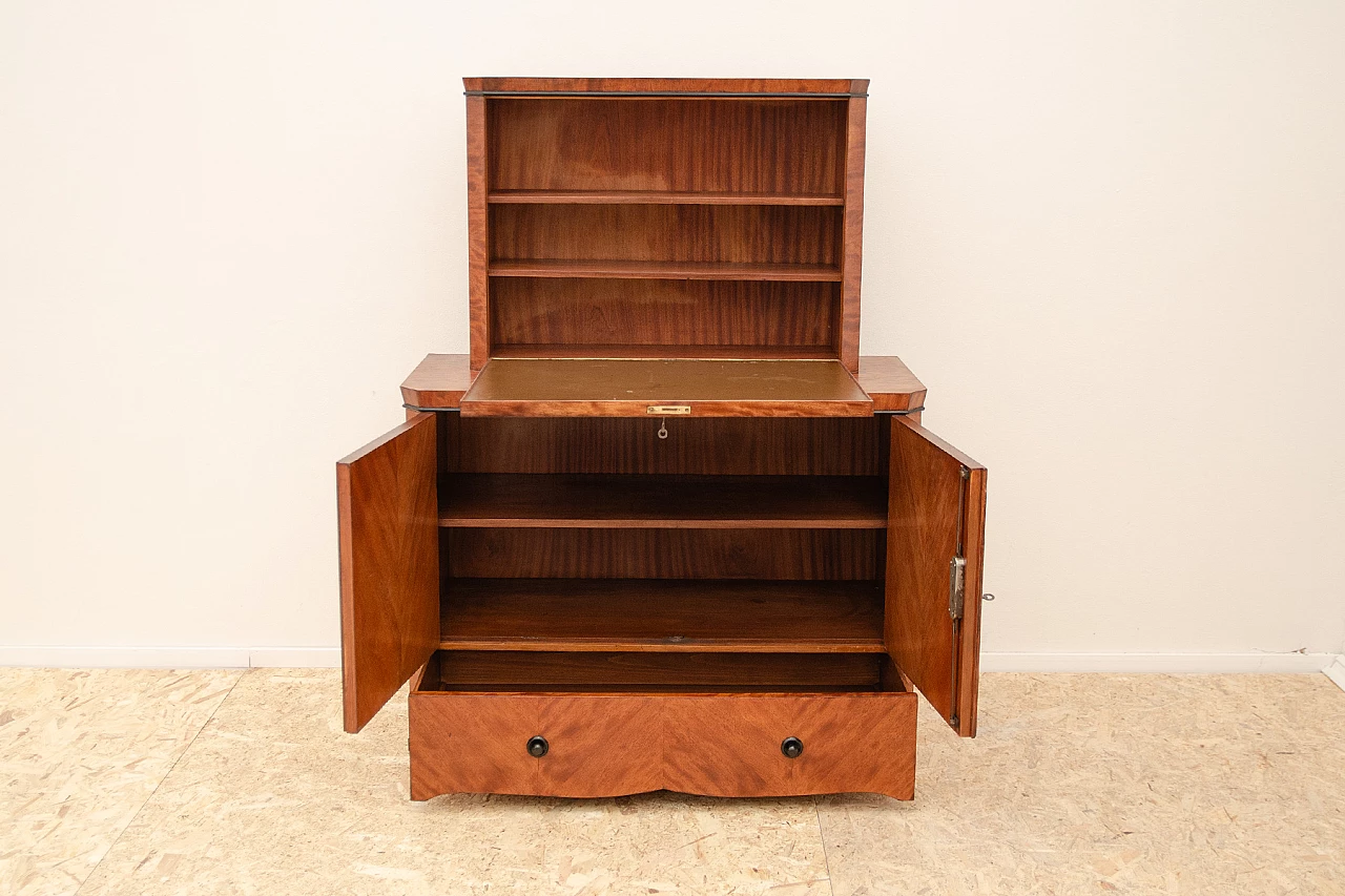 Czechoslovakian Art Deco walnut veneered sideboard, 1930s 15