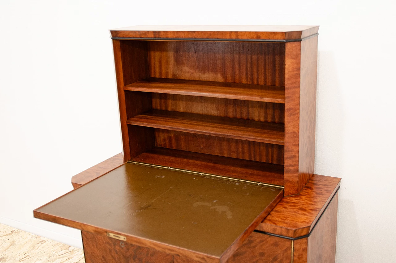 Czechoslovakian Art Deco walnut veneered sideboard, 1930s 17