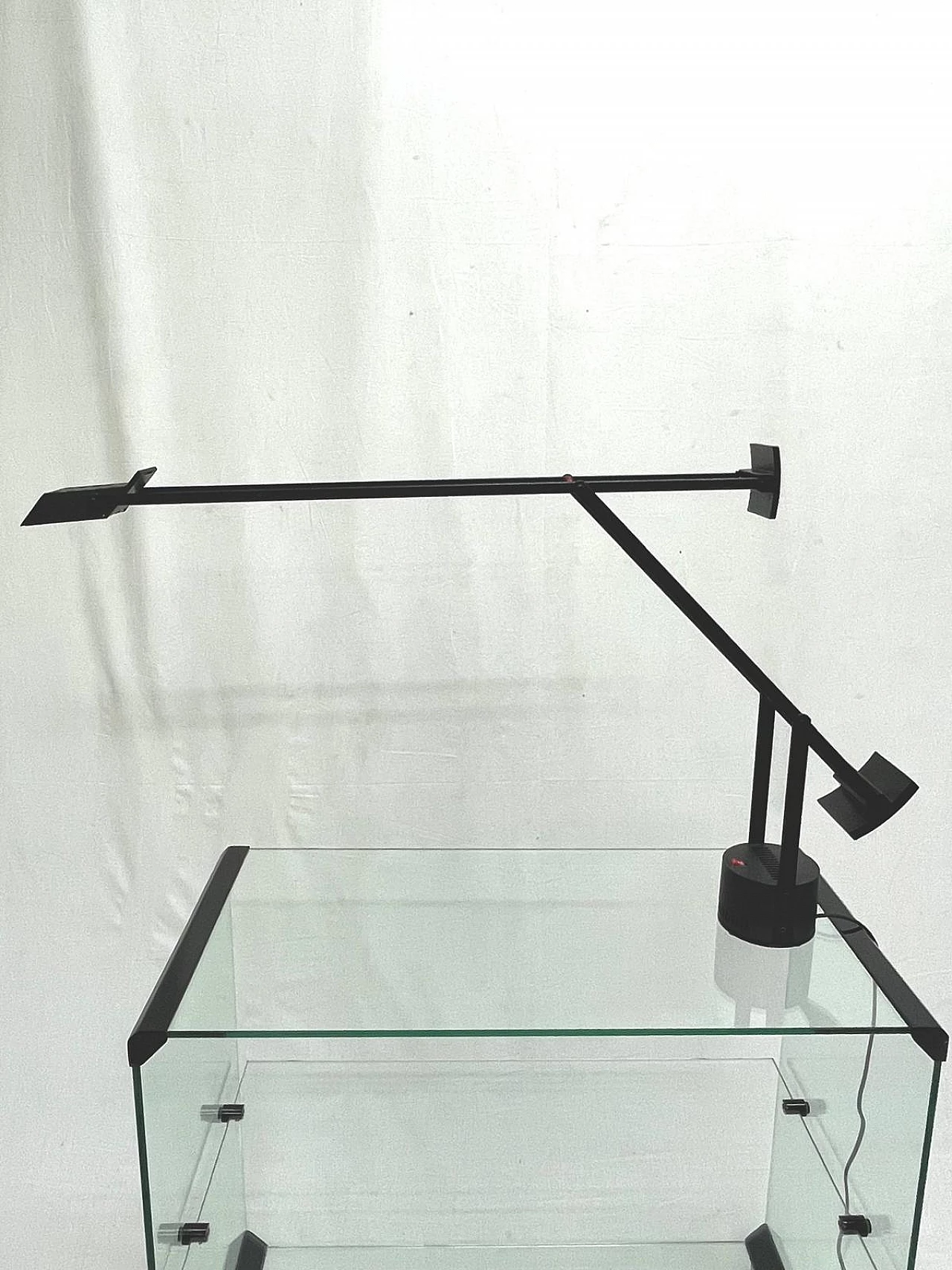 Tizio table lamp by Richard Sapper for Artemide, 1980s 1