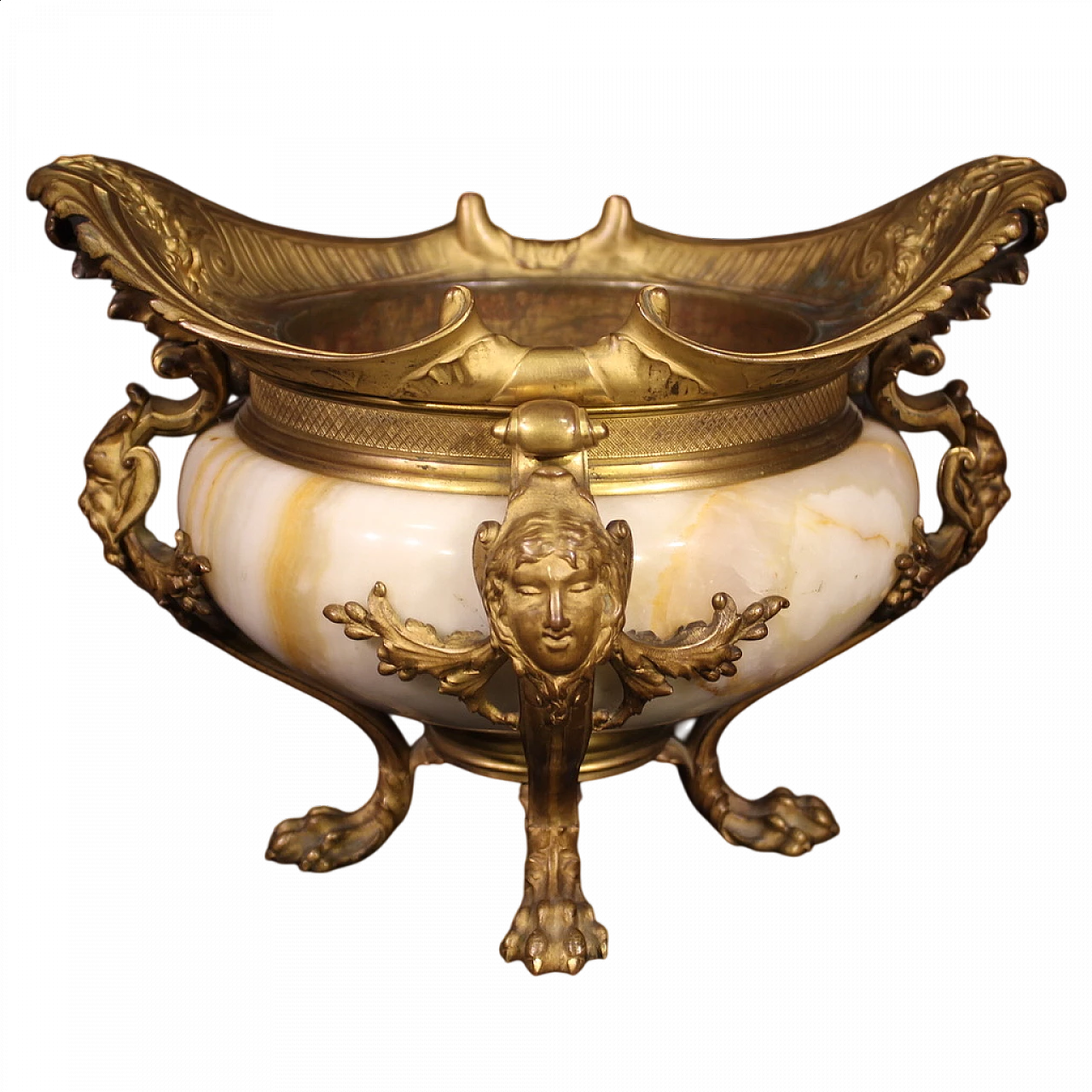 Centerpiece in onyx and gilded and chiseled bronze, 19th century 13