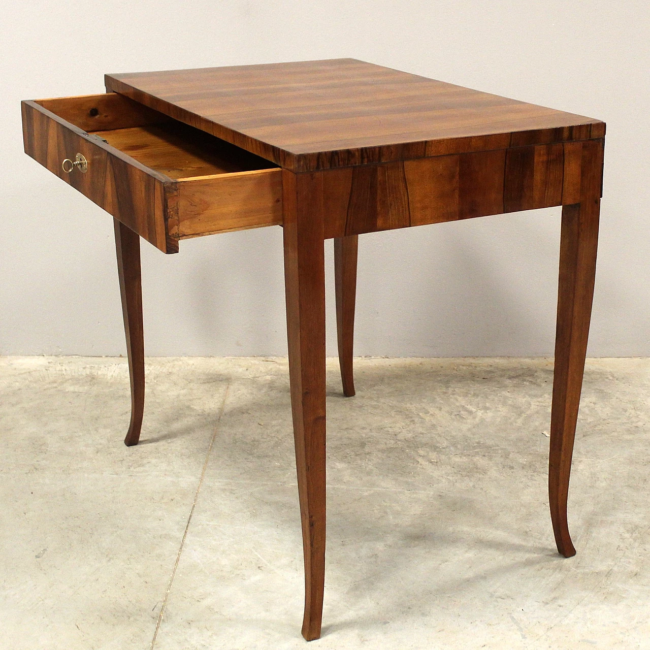 Venetian Directoire walnut writing desk, late 18th century 6