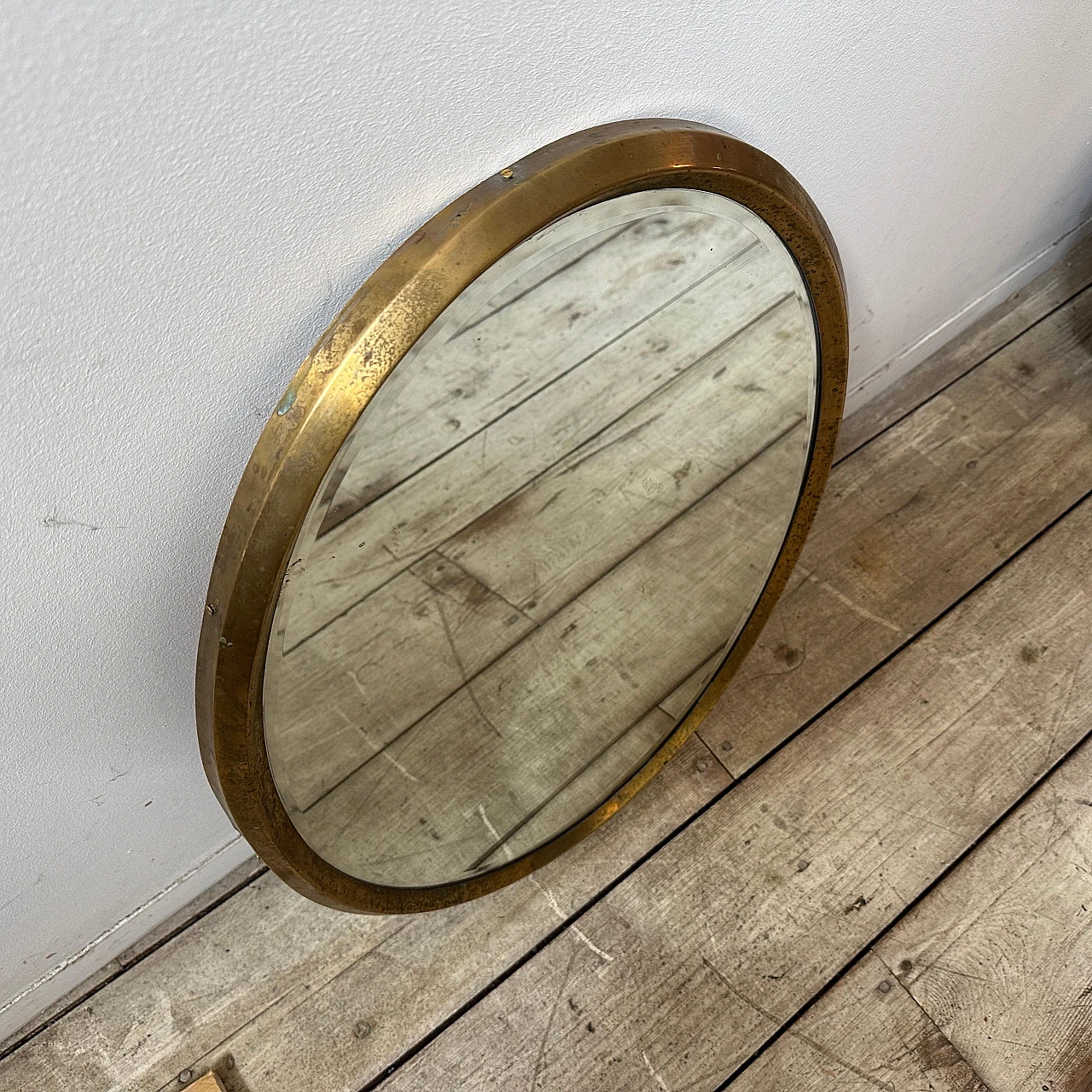 Oval brass wall mirror in Gio Ponti style, 1960s 3