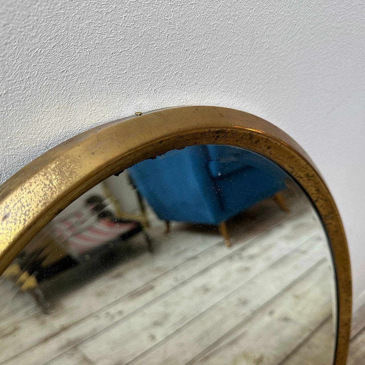 Oval brass wall mirror in Gio Ponti style, 1960s 10