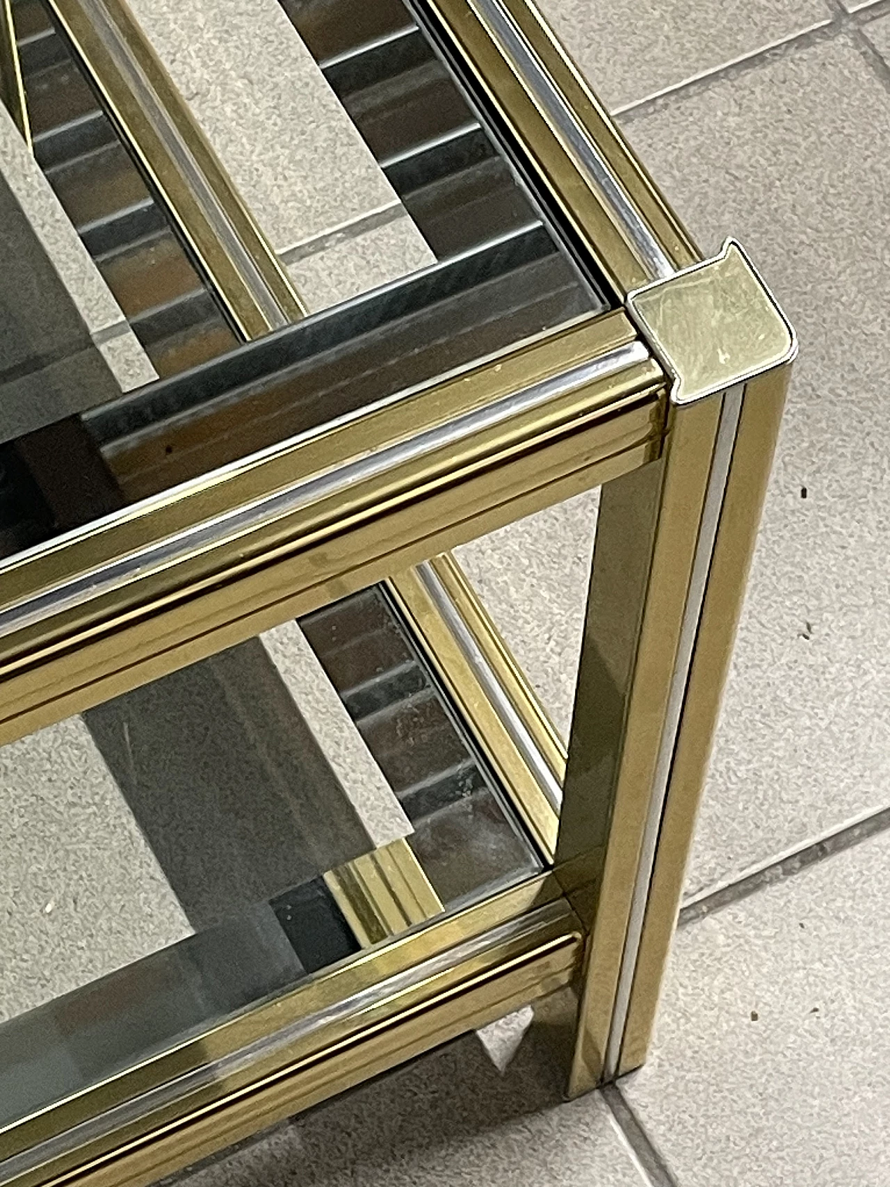 Glass and brass coffee table, 1970s 32