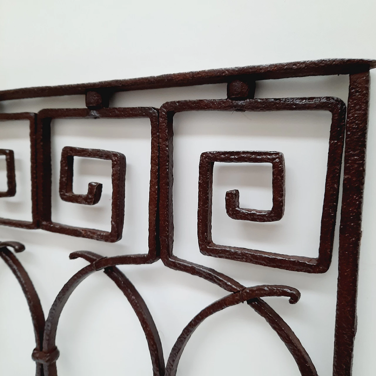 Fregio in ferro battuto con greche, fine '800 4