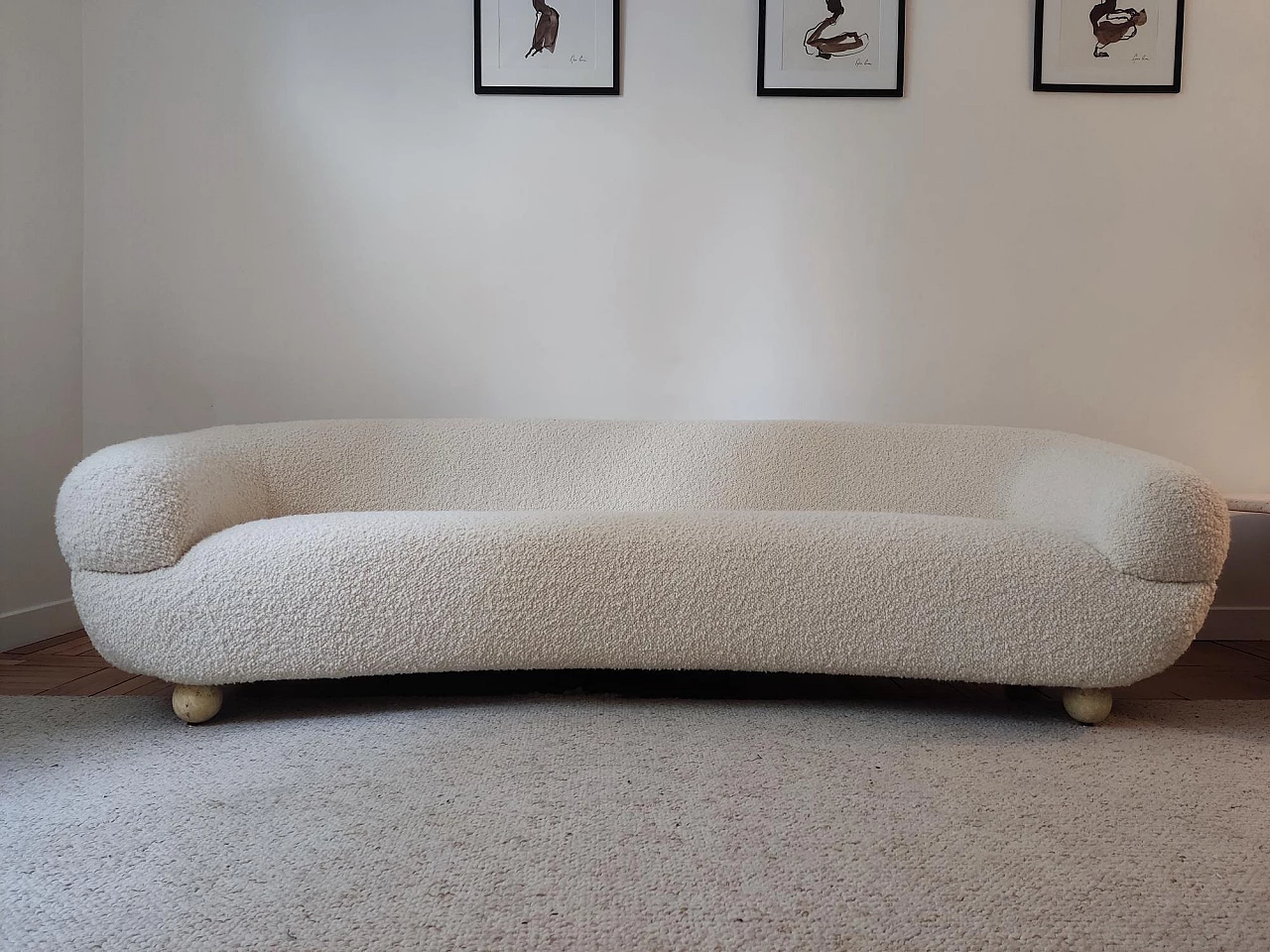 Curved sofa in white bouclé fabric, 1960s 4