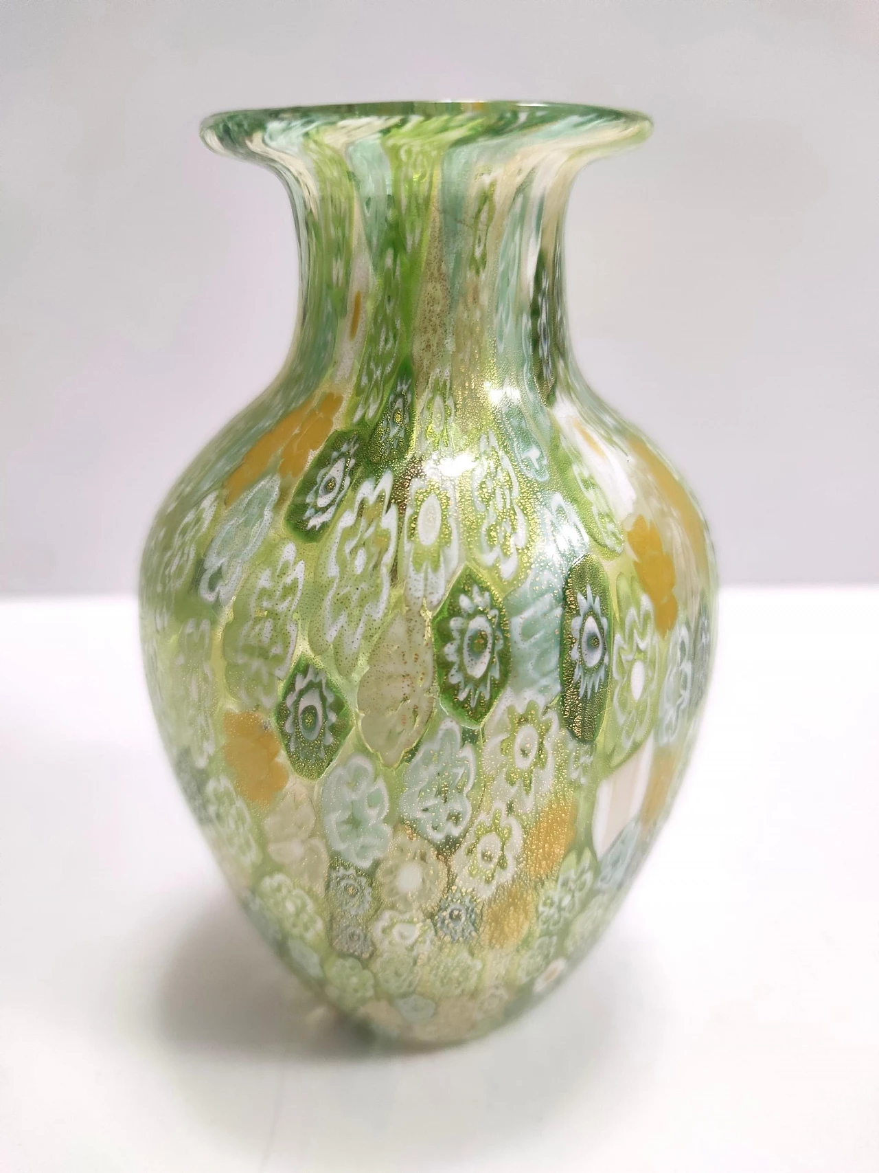 Murano glass vase with murrine and gold leaf, 1980s 6