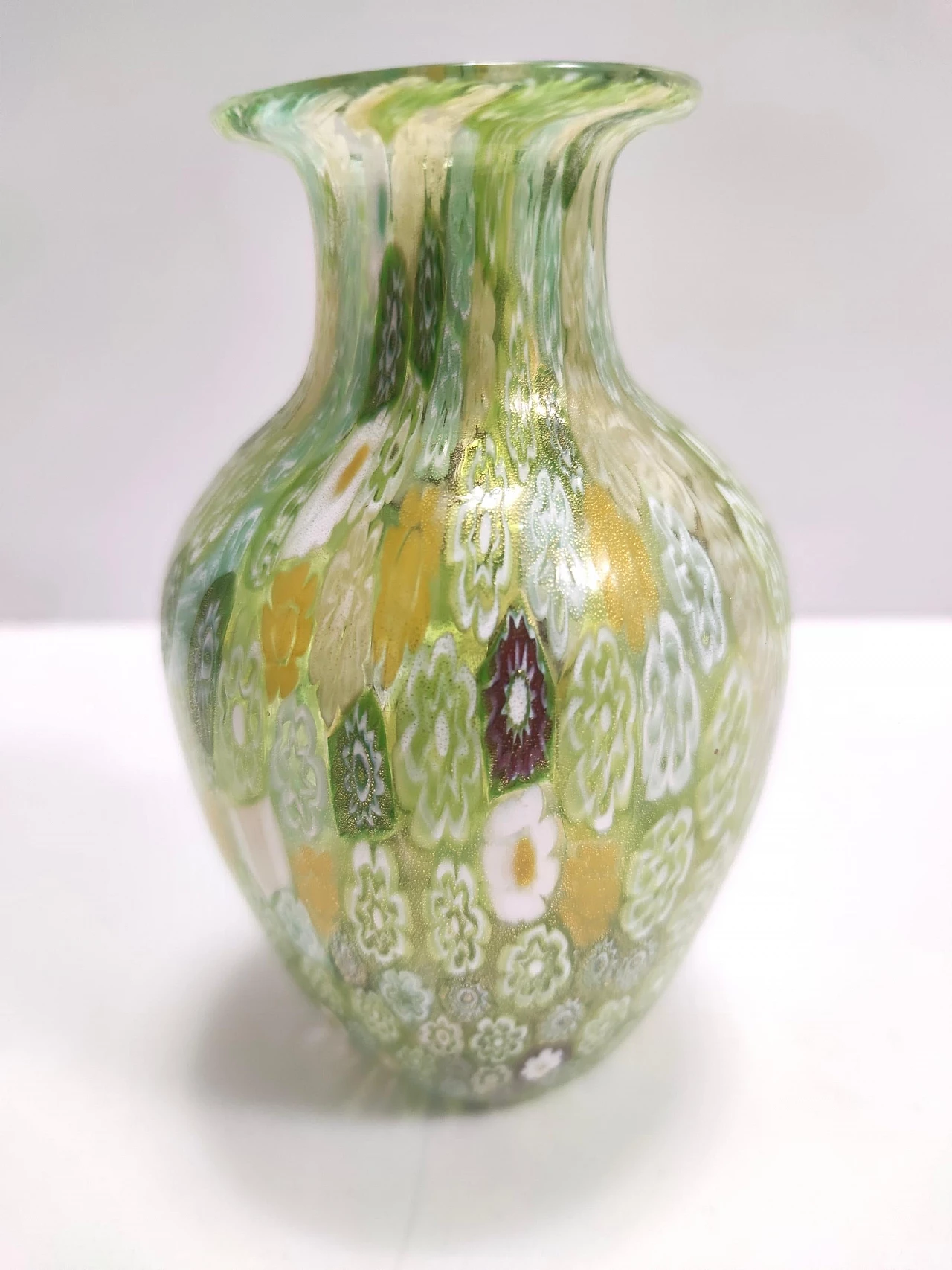 Murano glass vase with murrine and gold leaf, 1980s 7