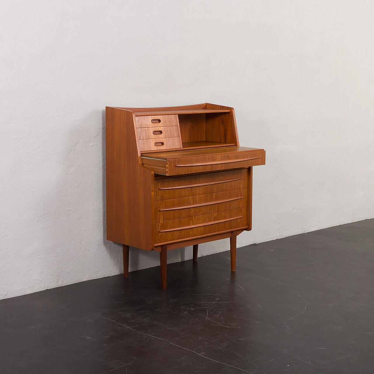 Danish secrétaire with extractable top and hidden mirror, 1960s 5