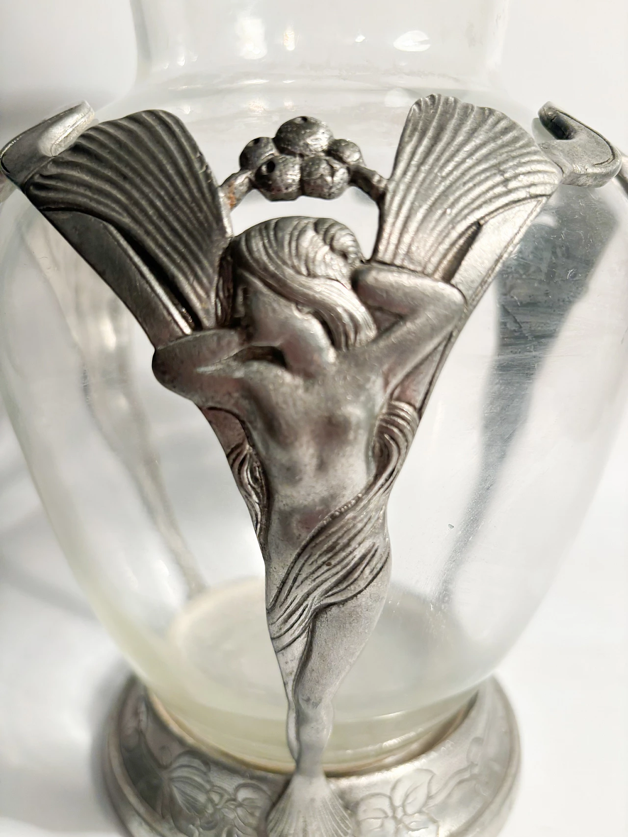 Vase in glass and sculpted pewter, 1910s 3