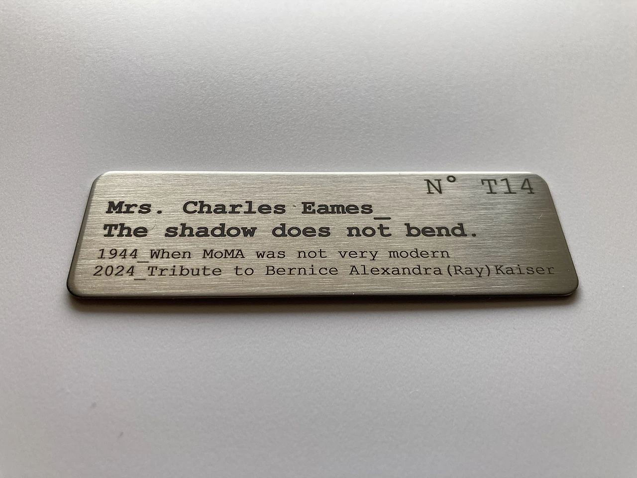 Charles Eames_ L'ombra non si piega, scultura in compensato curvato 24