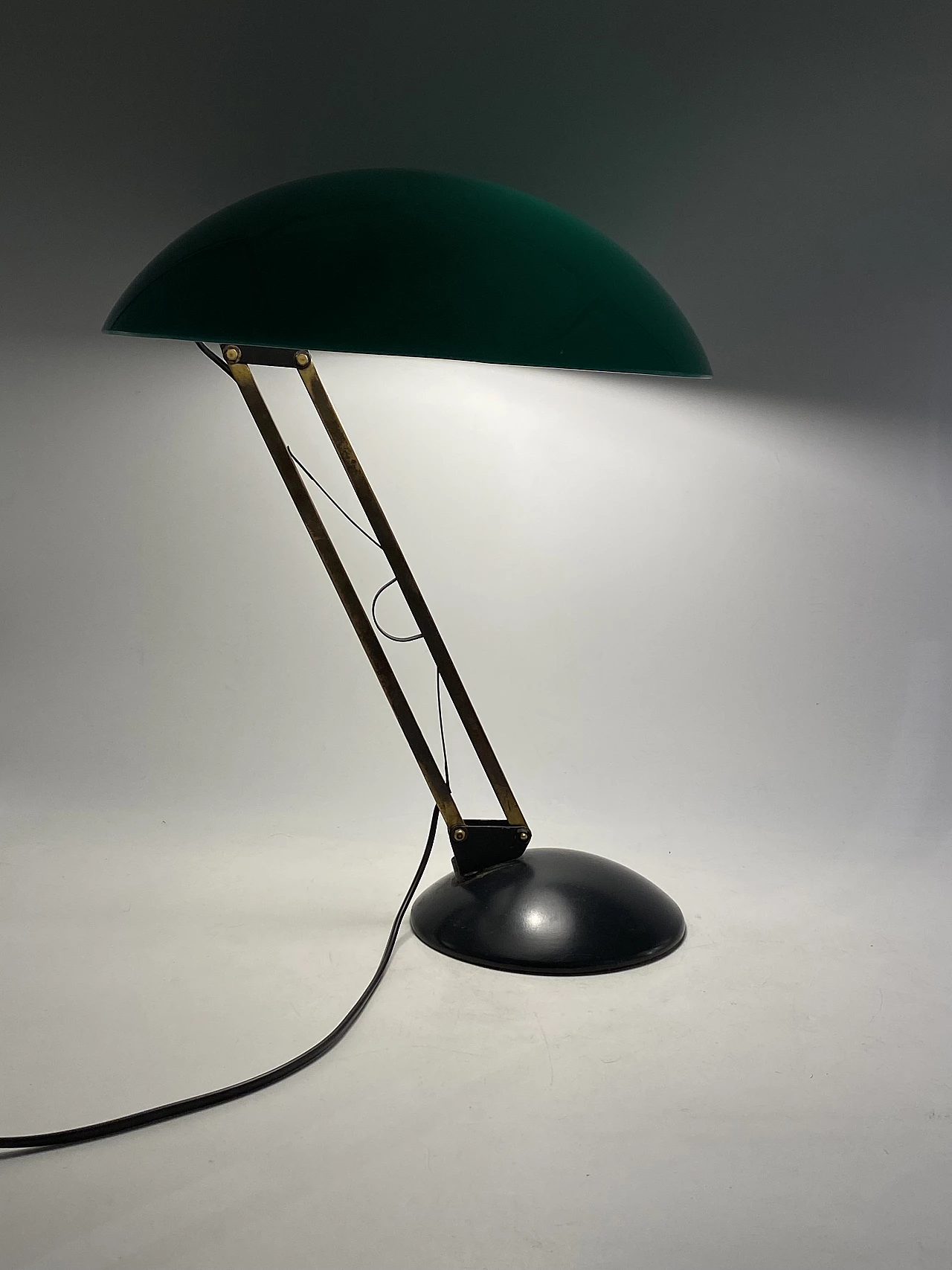 Green perspex, brass and aluminum table lamp, 1960s 25