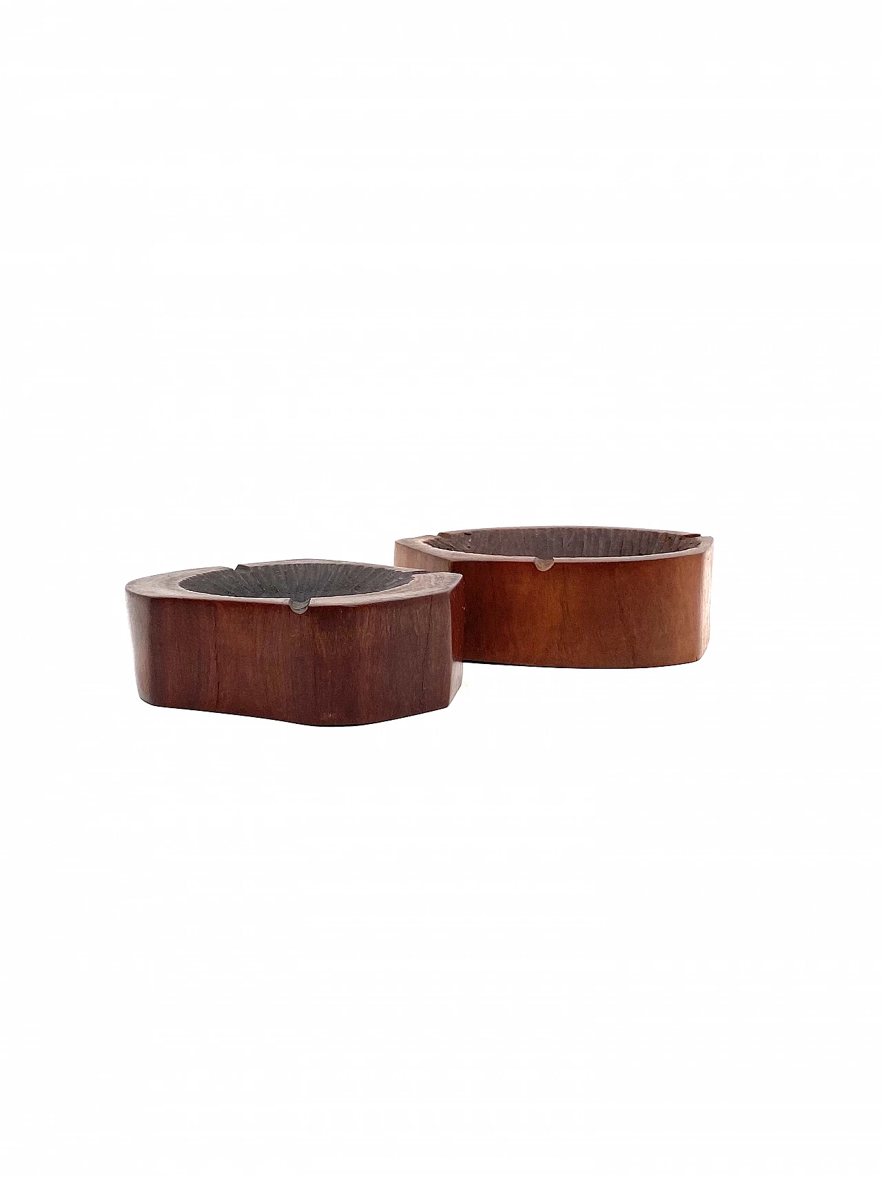 Pair of wooden ashtrays in Monique Gerber's style, 1970s 10