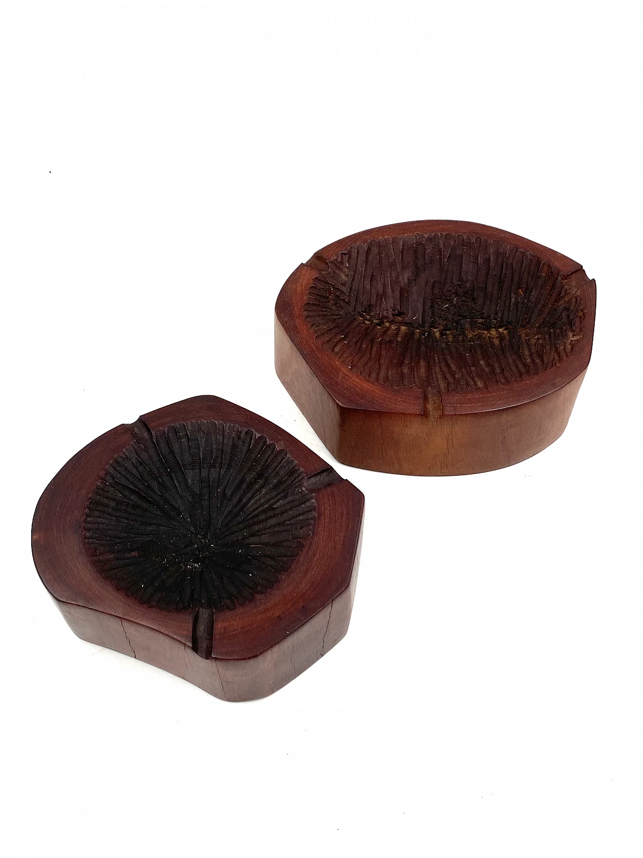 Pair of wooden ashtrays in Monique Gerber's style, 1970s 15