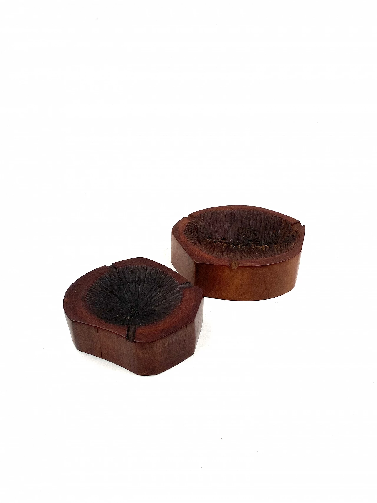 Pair of wooden ashtrays in Monique Gerber's style, 1970s 22