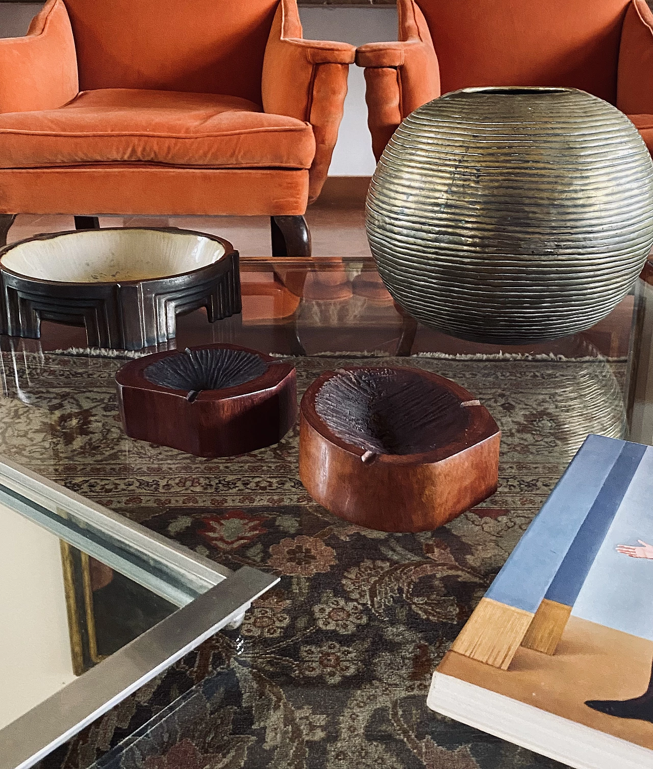 Pair of wooden ashtrays in Monique Gerber's style, 1970s 29