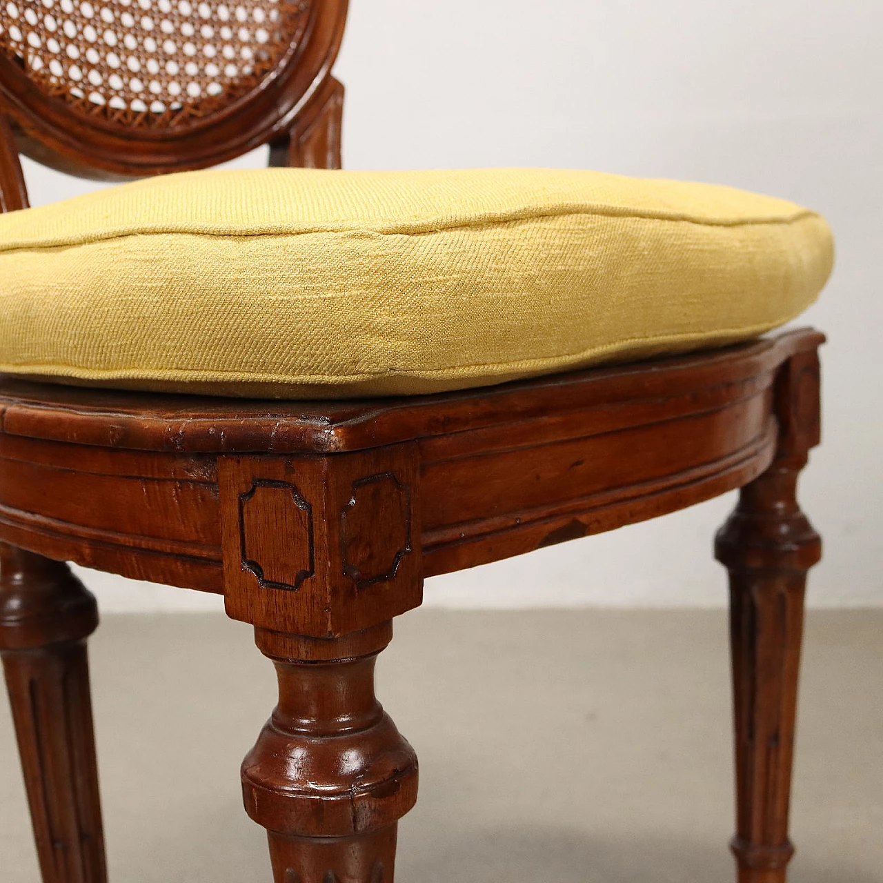 Pair of walnut and cane chairs with removable cushions, 18th century 6