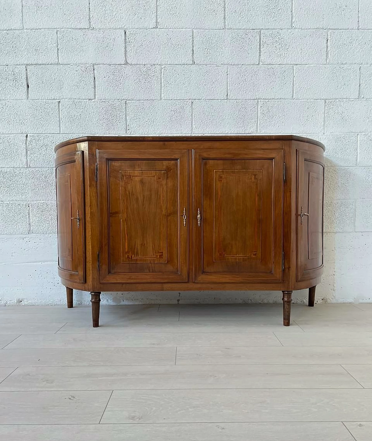 Walnut sideboard with inlaid doors, late 18th century 1