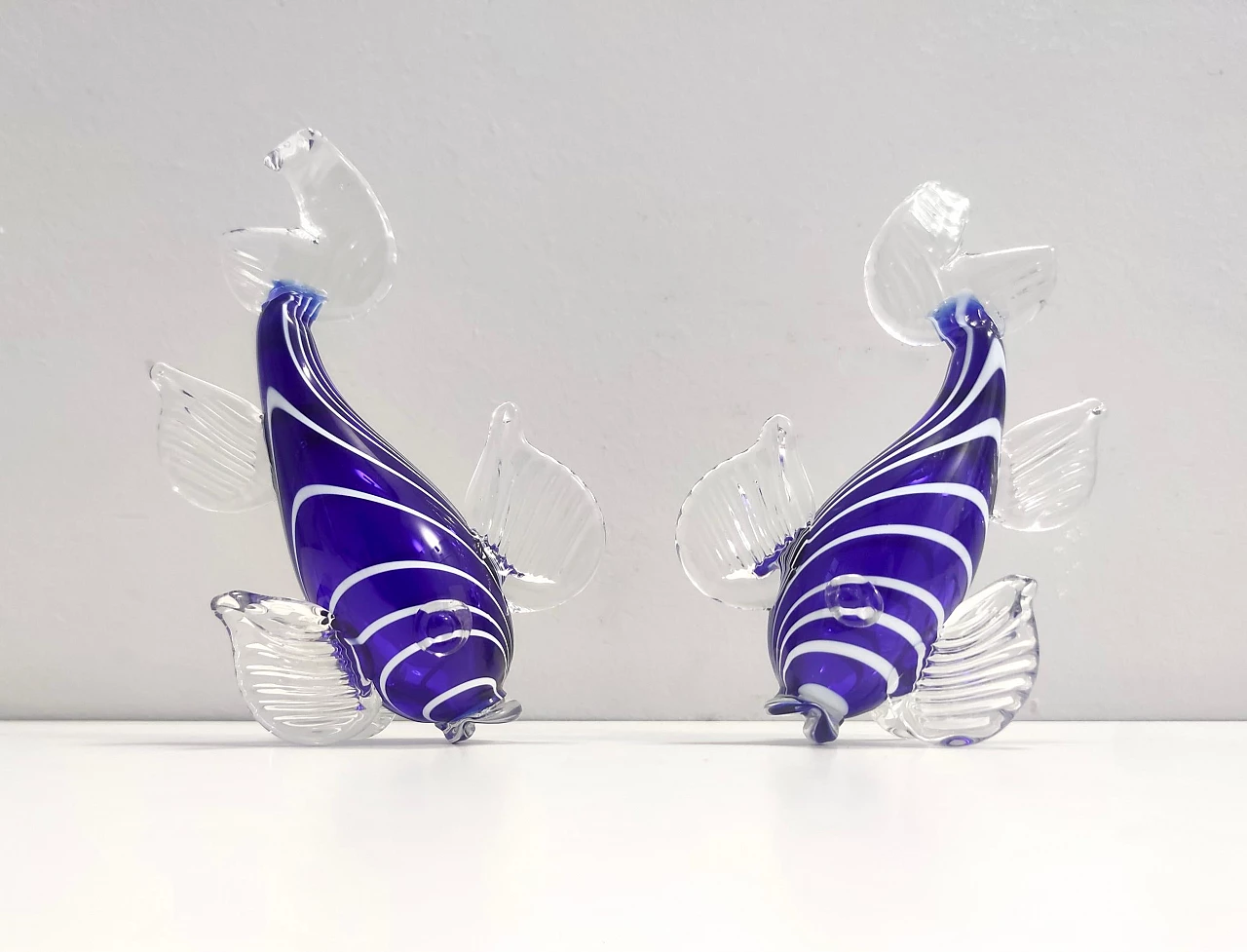 Pair of Murano glass figurines of fish, 1960s 4