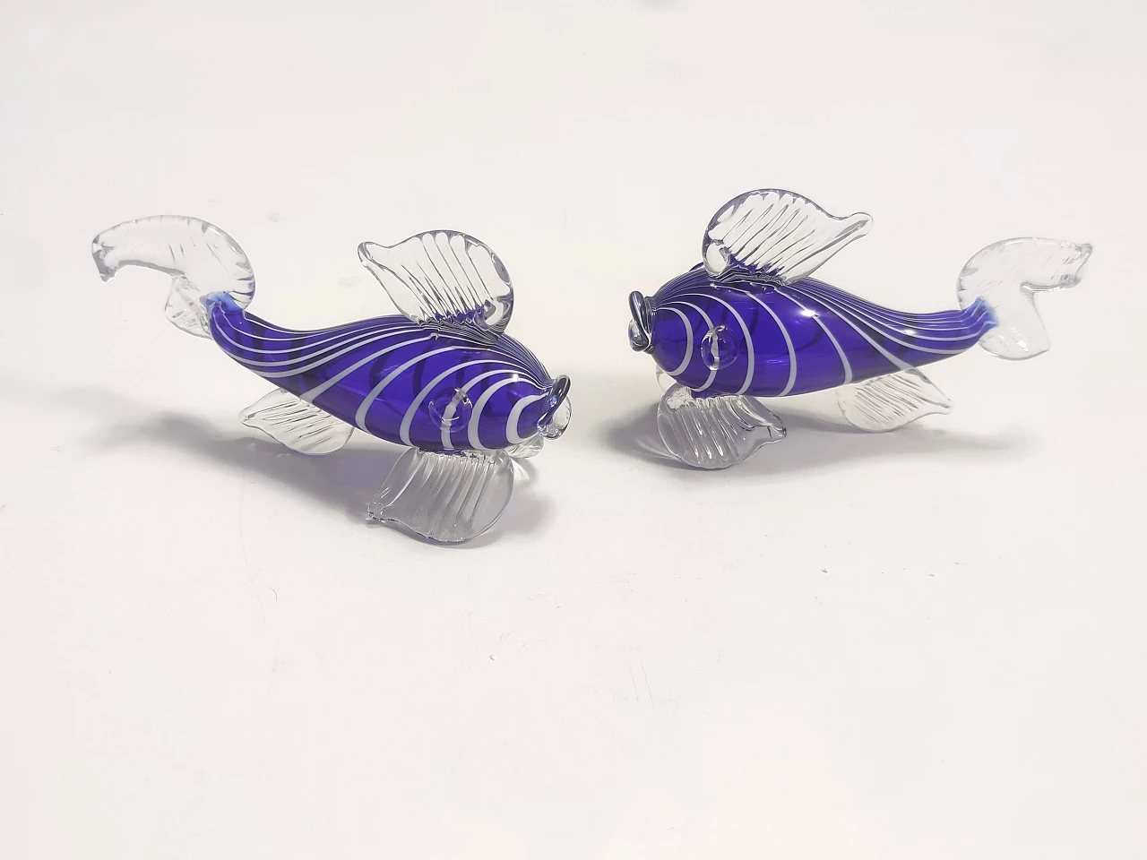 Pair of Murano glass figurines of fish, 1960s 5