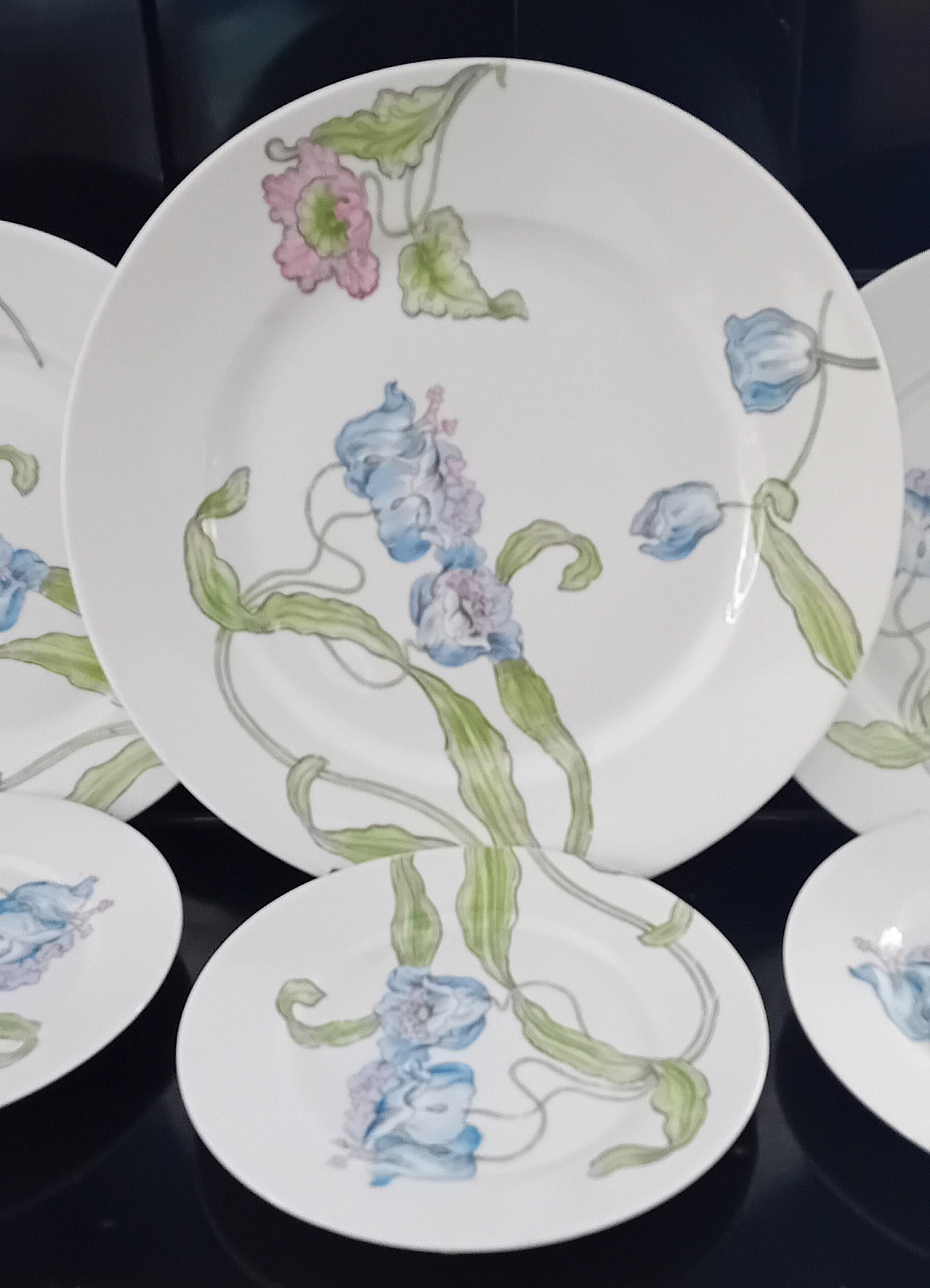 6 Art Nouveau porcelain plates in floral style by Ginori, 1920s 1