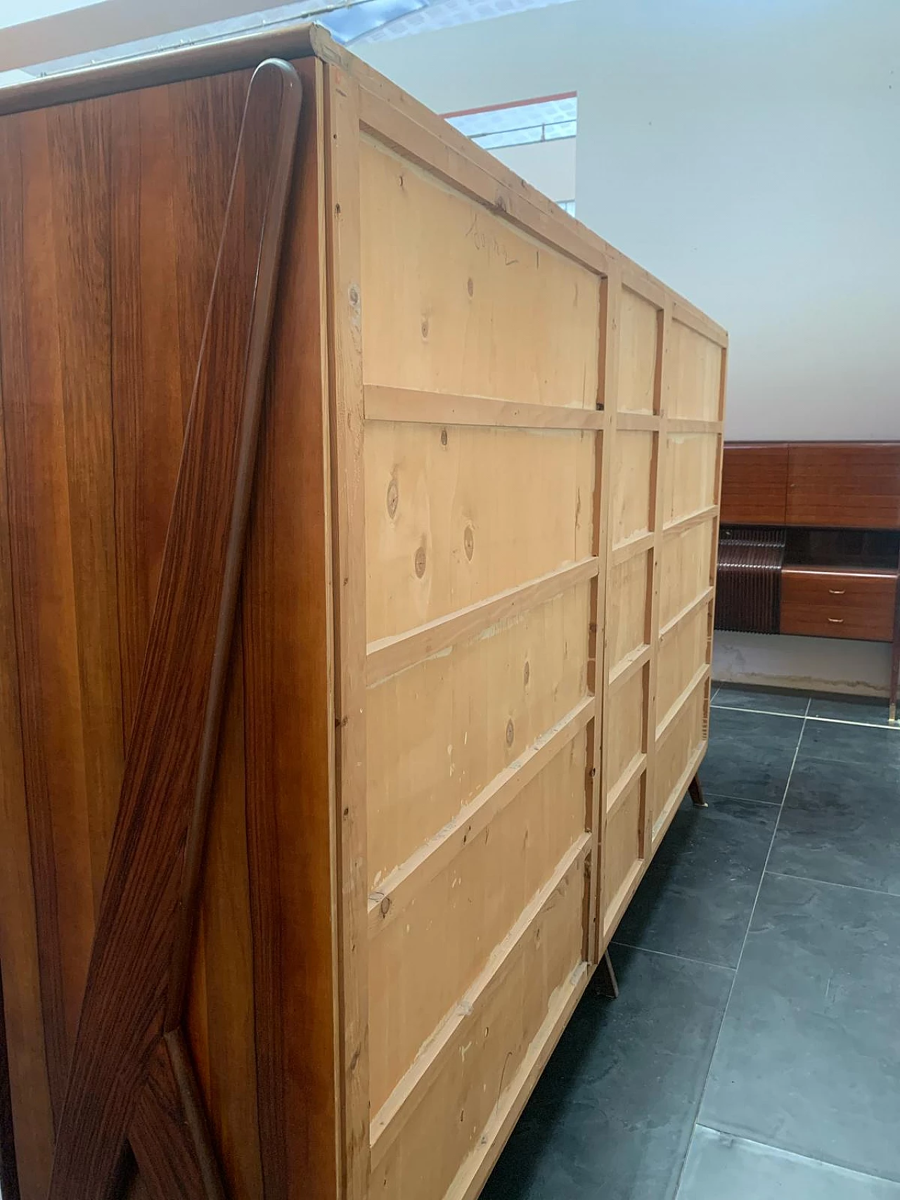 Wardrobe with rosewood doors in Ico Parisi's style, 1960s 14