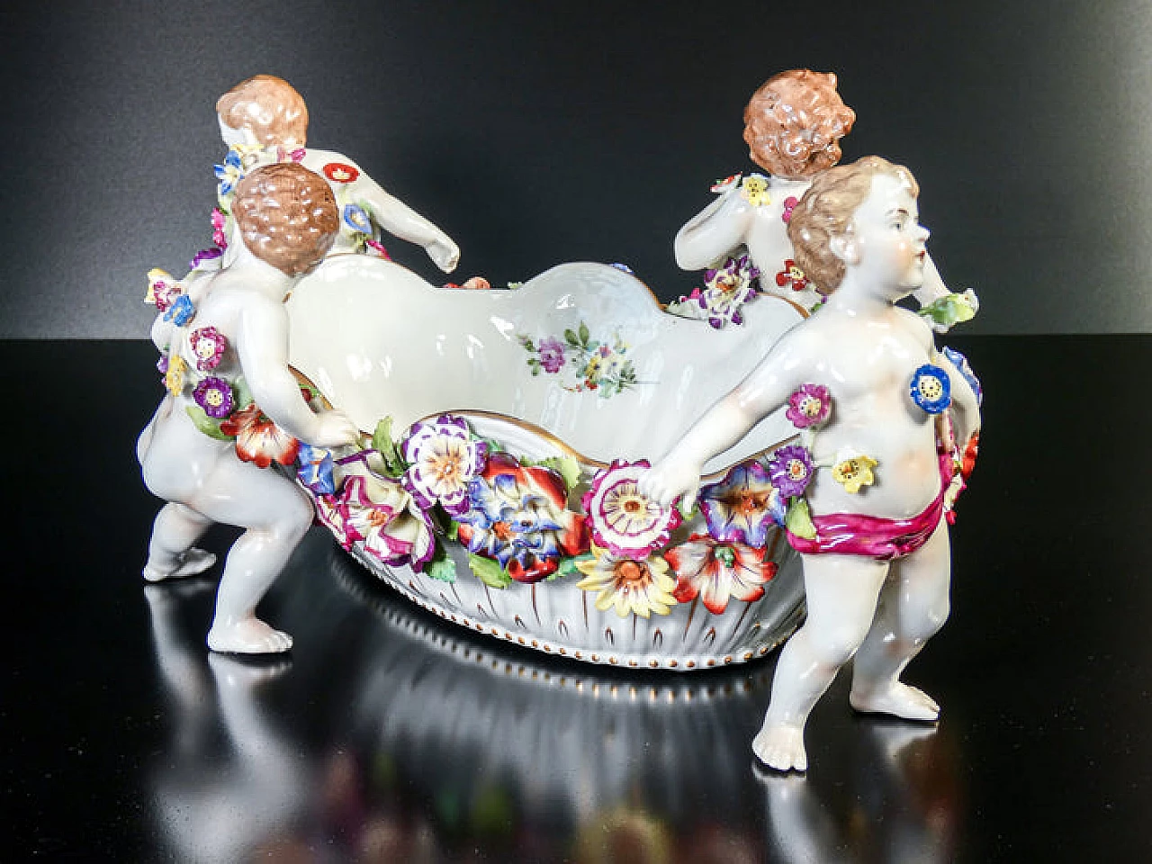 Painted Schierholz Plaue porcelain centrepiece, early 20th century 7