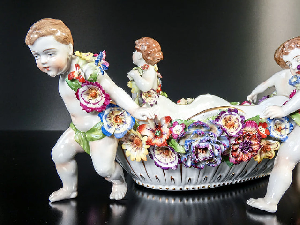 Painted Schierholz Plaue porcelain centrepiece, early 20th century 9