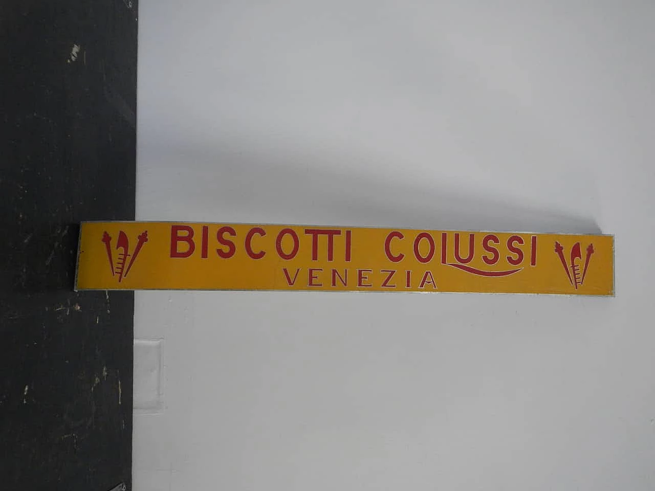 Insegna di Biscotti Colussi Venezia, anni '50 3