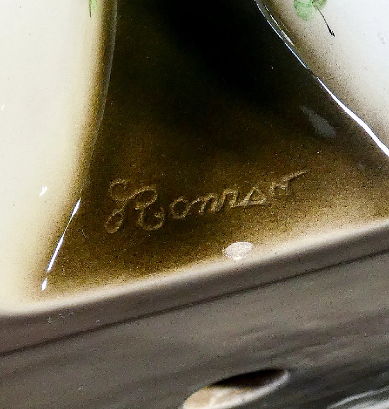 Antonio Ronzan, ragazza con uccellini, scultura in ceramica, anni '40 13