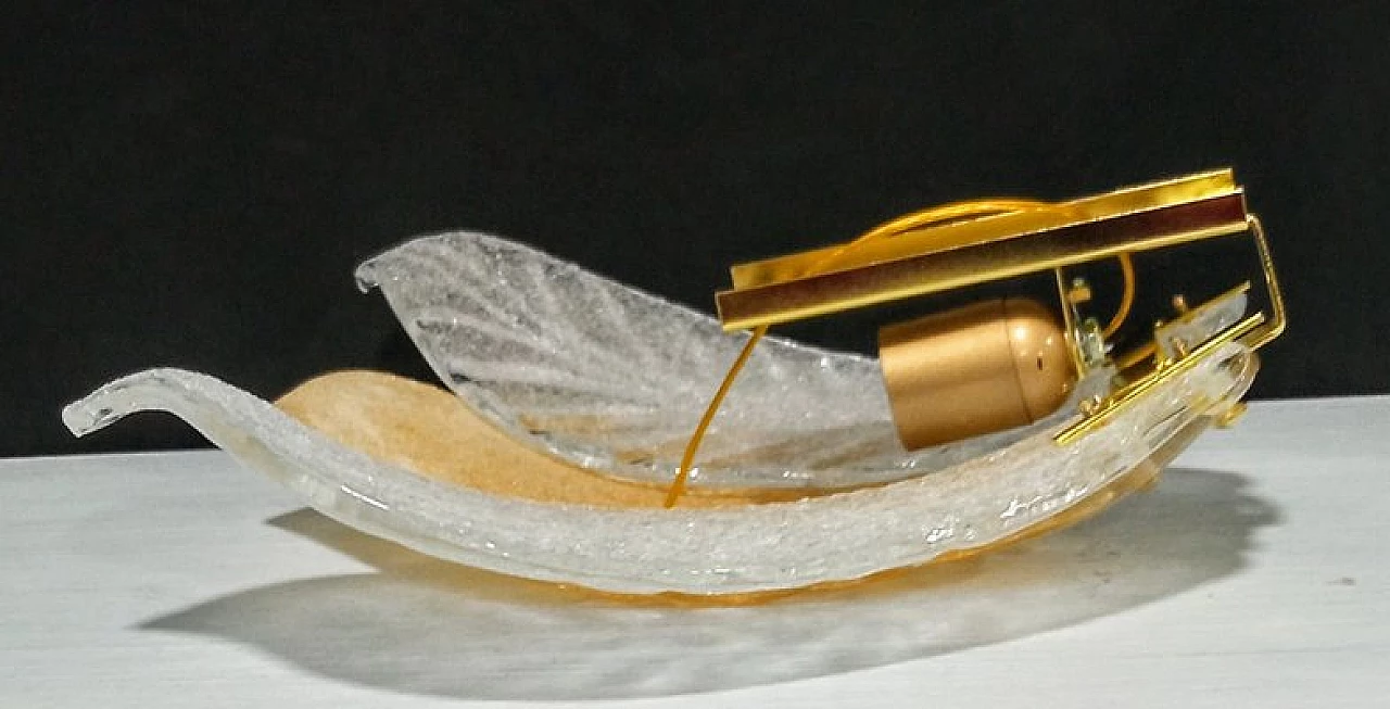 Pair of wall lights with Murano glass leaves, 1980s 16