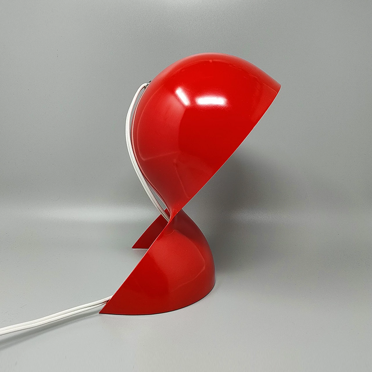 Lampada da tavolo rossa Dalù di Vico Magistretti per Artemide, 1965 2