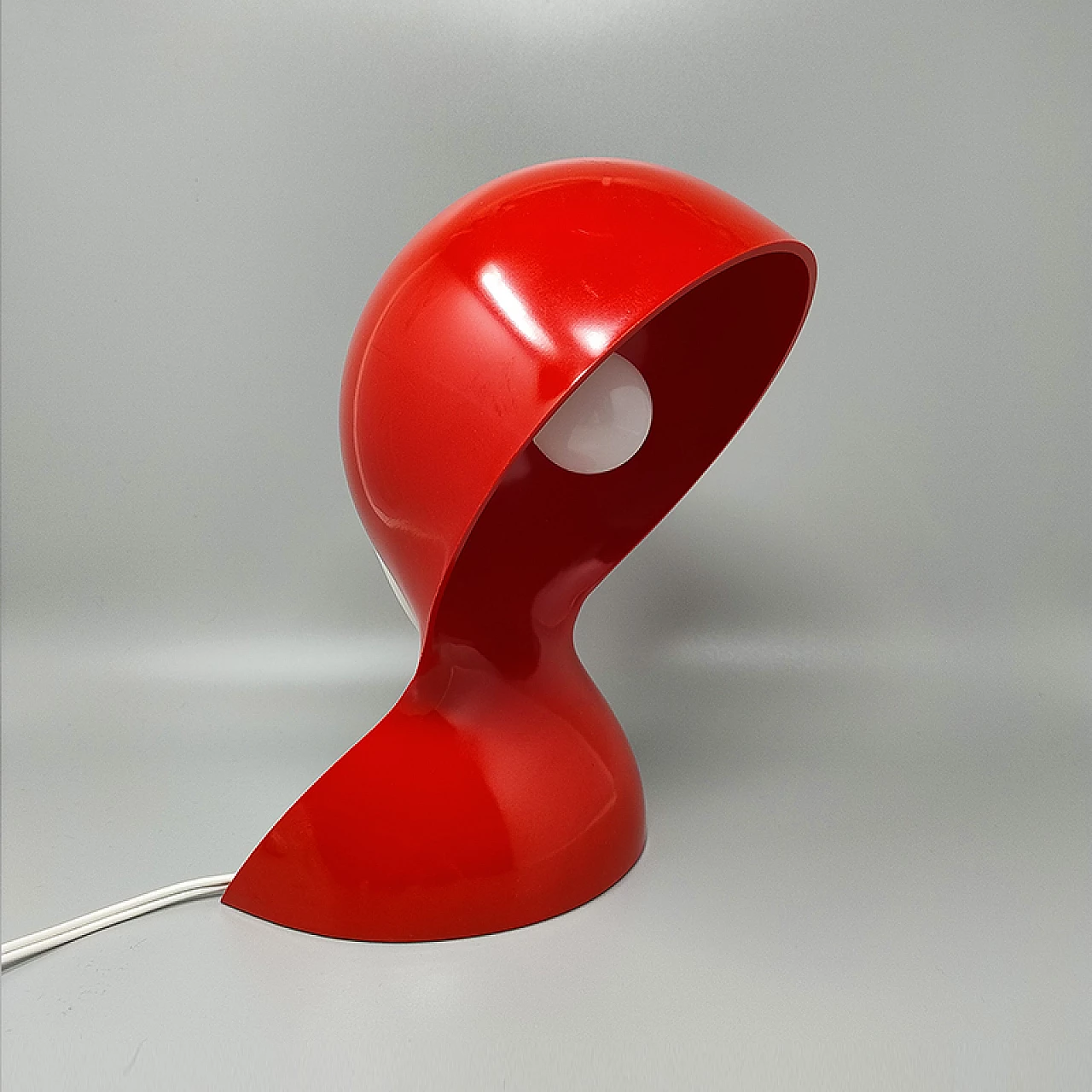 Red Dalù table lamp by Vico Magistretti for Artemide, 1965 4