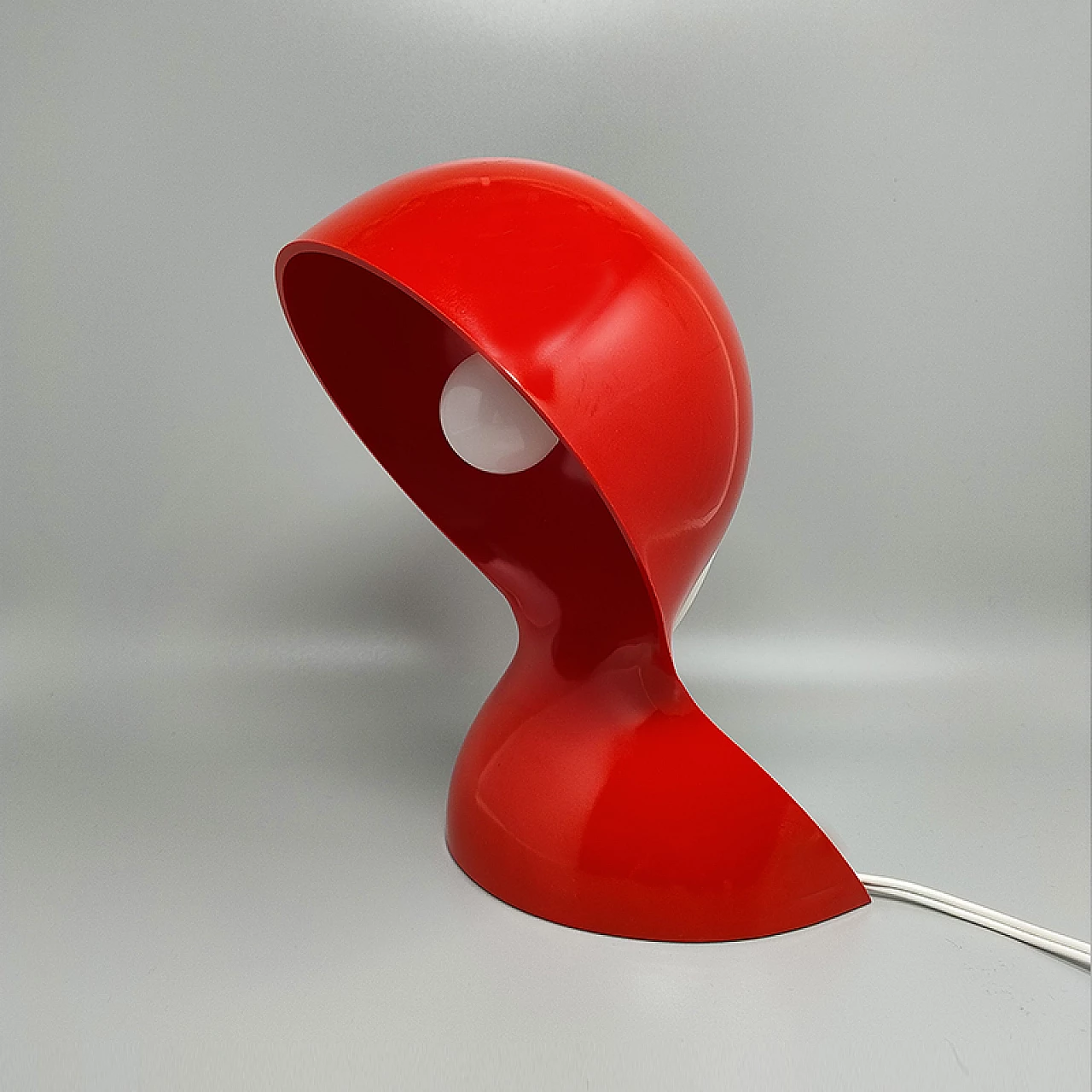 Red Dalù table lamp by Vico Magistretti for Artemide, 1965 5